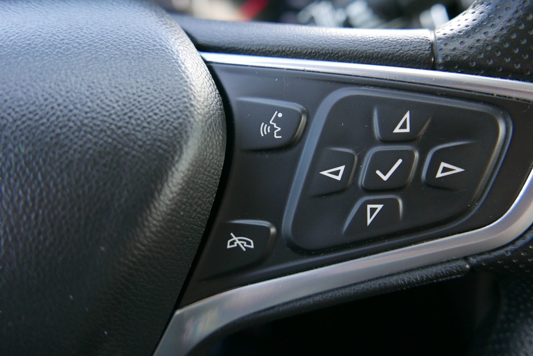 2023 Chevrolet Equinox LT photo 17