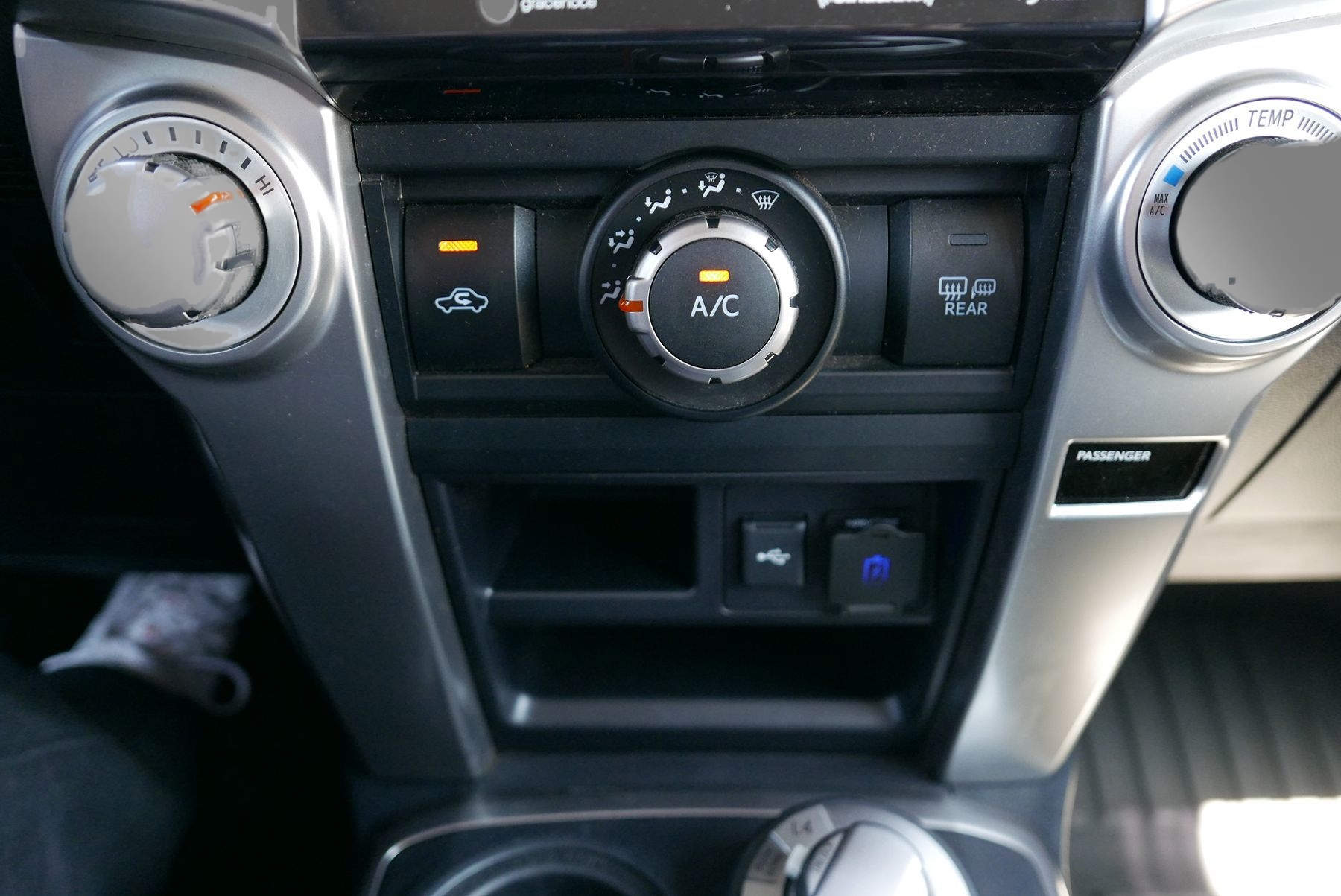 2022 Toyota 4Runner SR5 Premium photo 20