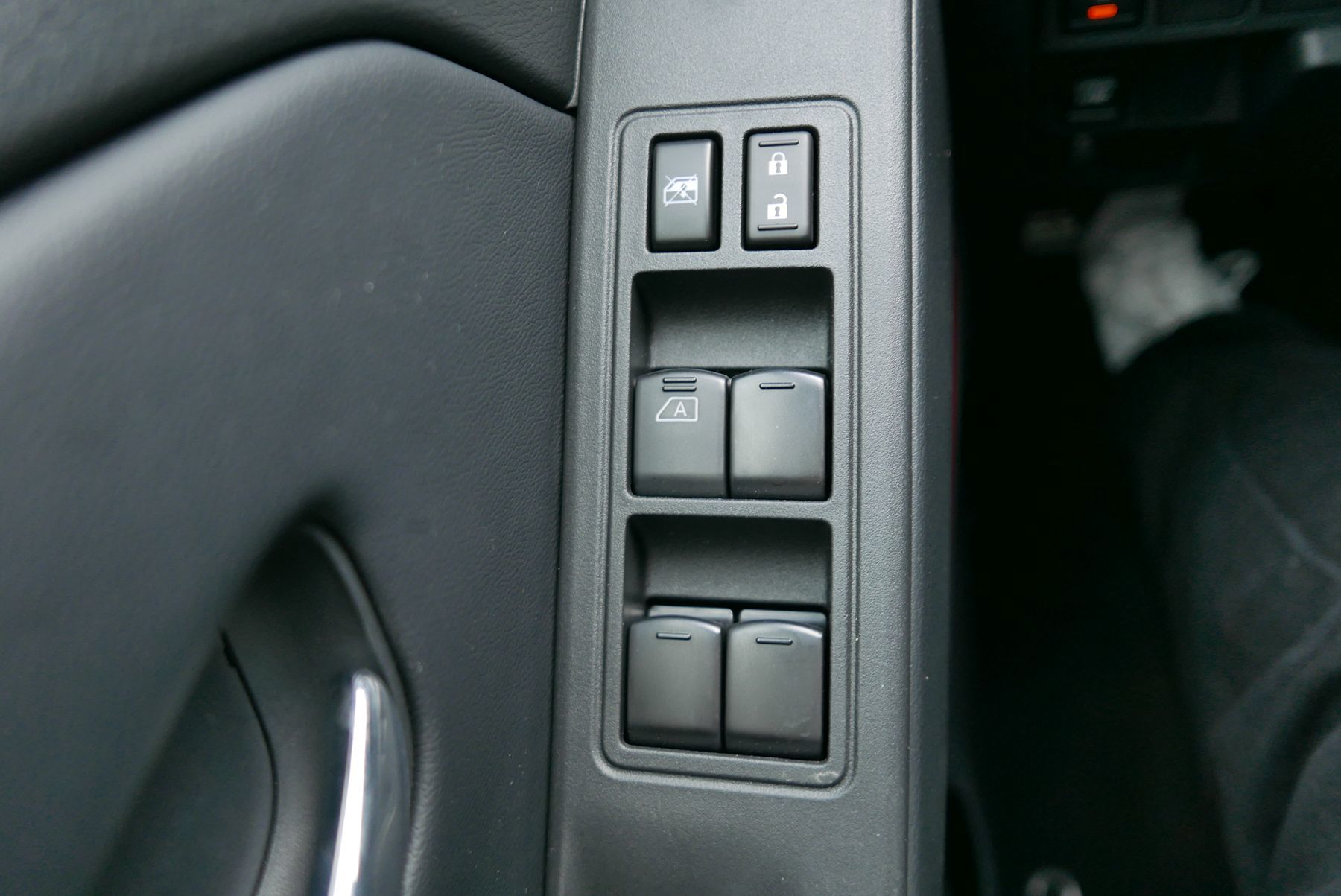 2025 Nissan Frontier PRO-X photo 11