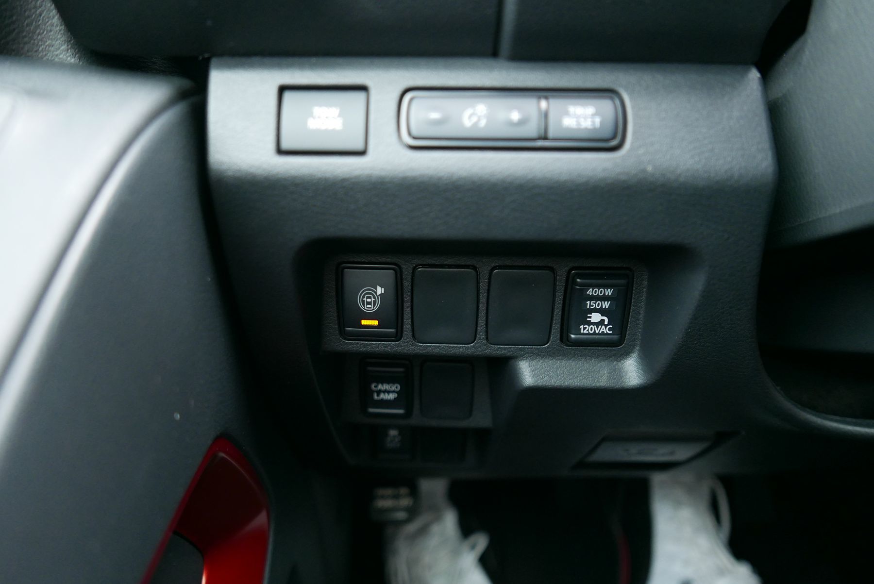 2025 Nissan Frontier PRO-X photo 12