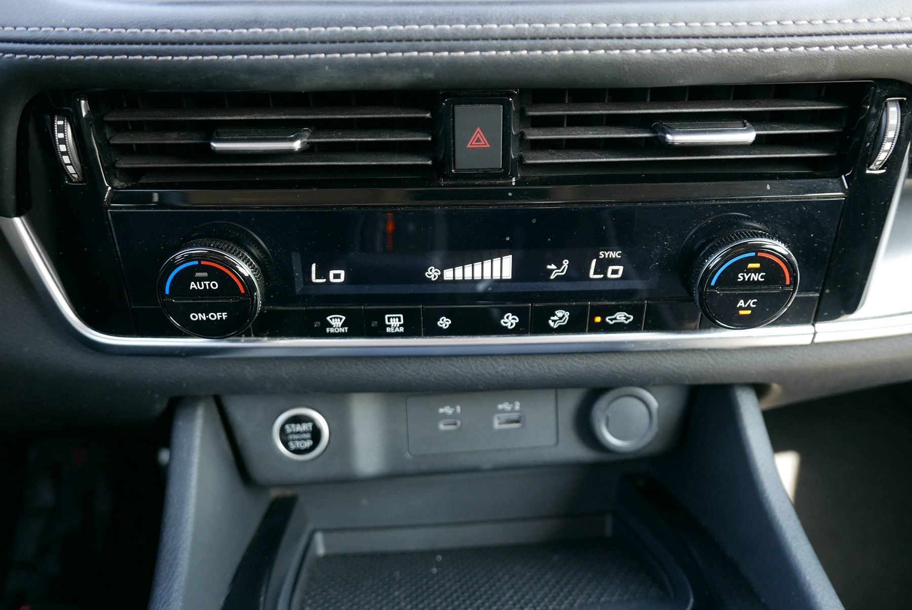 2022 Nissan Rogue SV photo 19