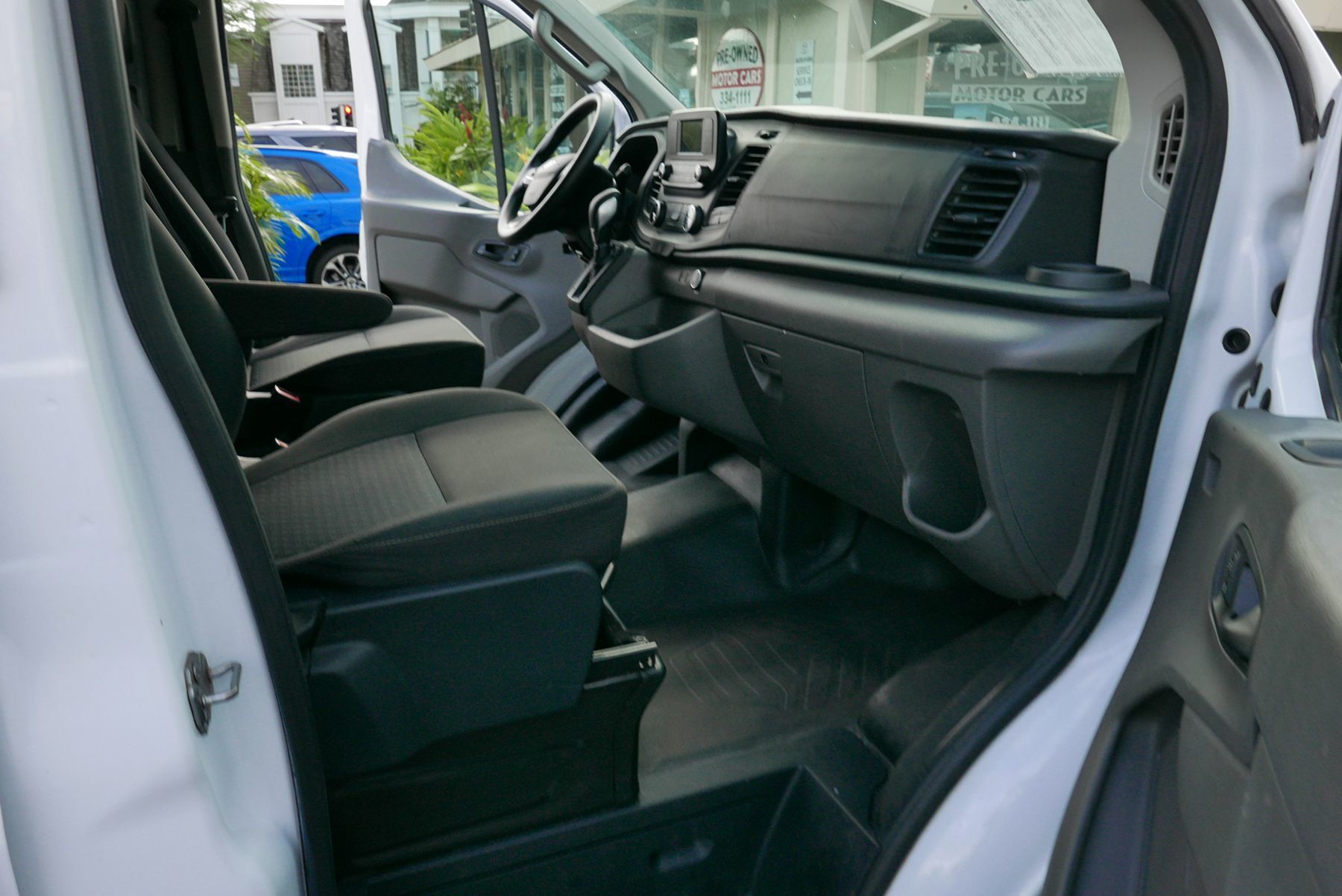 2021 Ford Transit Cargo Van photo 10