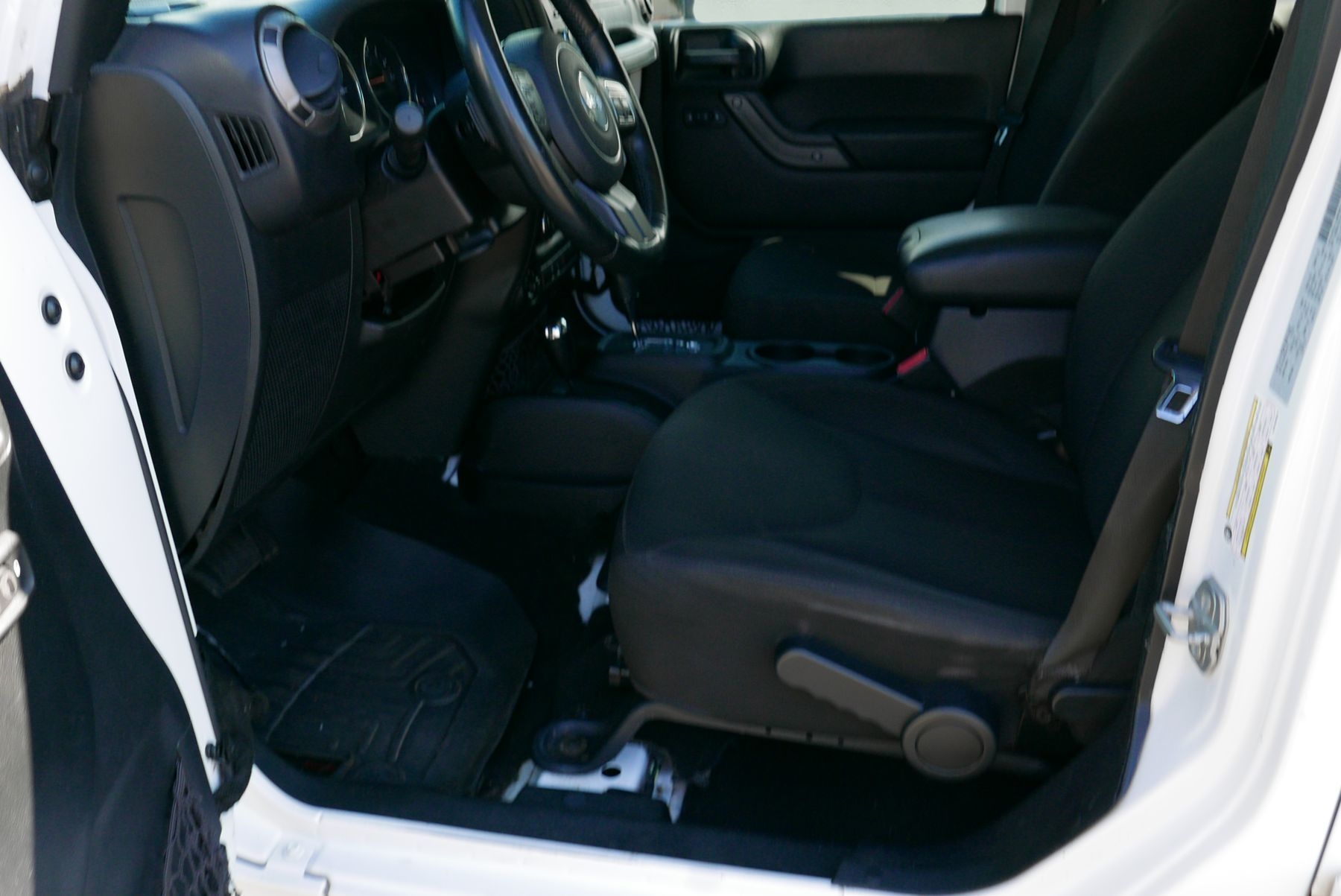 2016 Jeep Wrangler Unlimited Sport photo 9