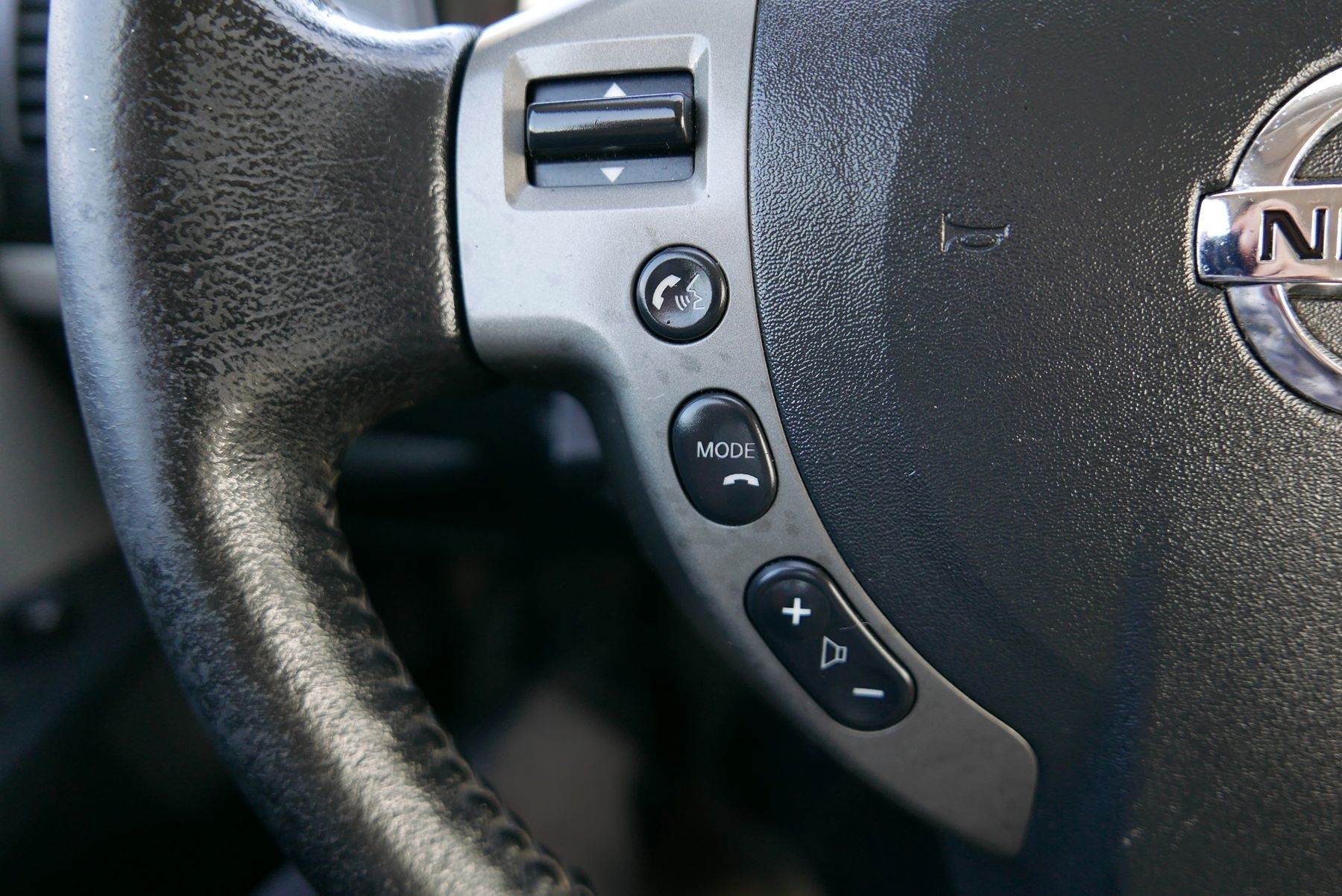 2012 Nissan Sentra 2.0 SR photo 17