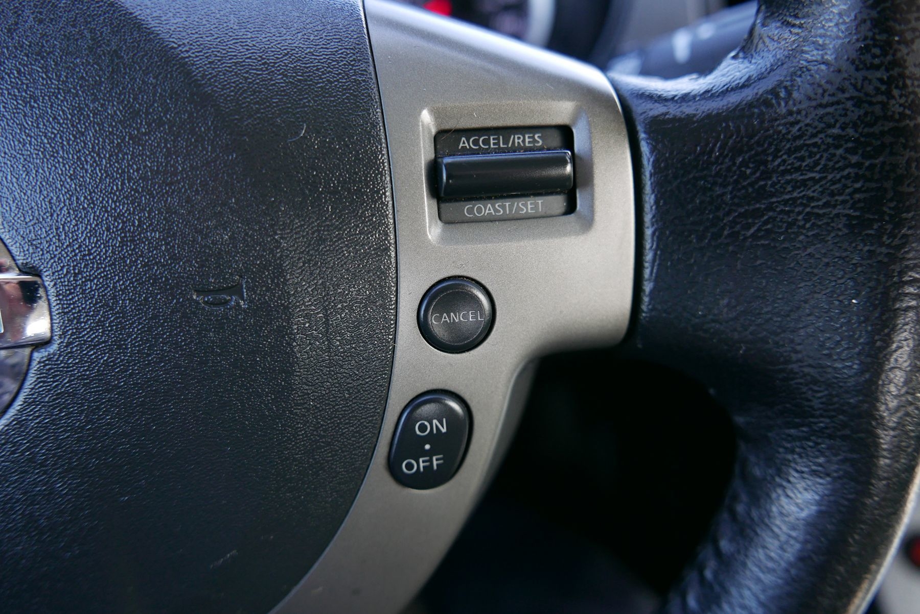 2012 Nissan Sentra 2.0 SR photo 18