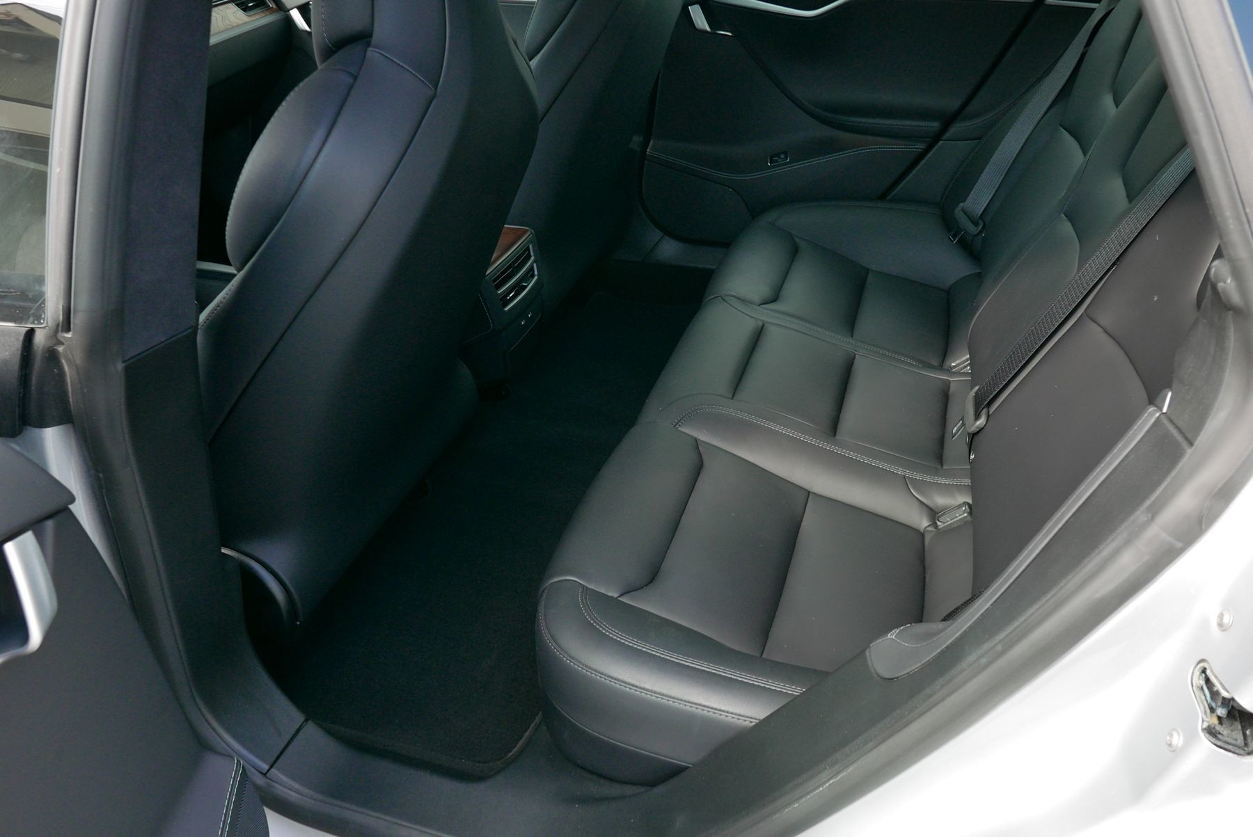 2018 Tesla Model S 75D photo 10