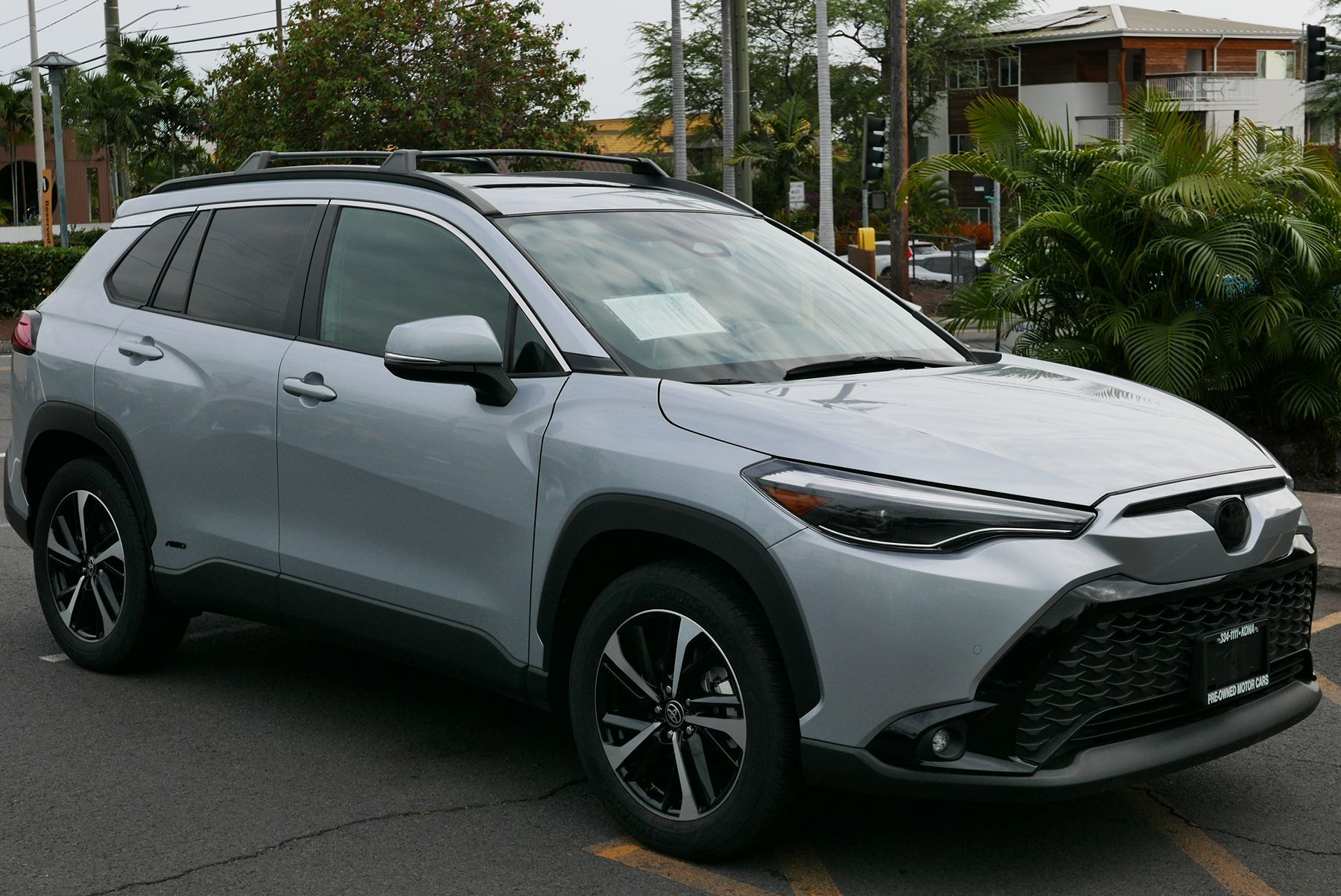 2024 Toyota Corolla Cross Hybrid XSE photo 3