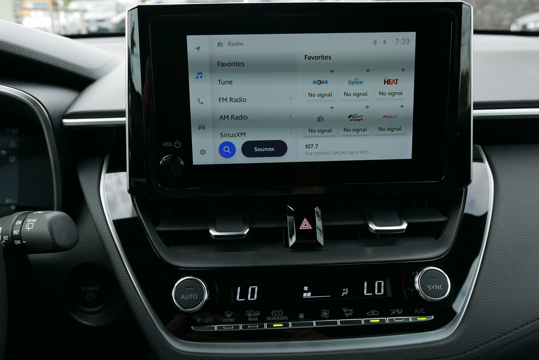 2024 Toyota Corolla Cross Hybrid XSE photo 21