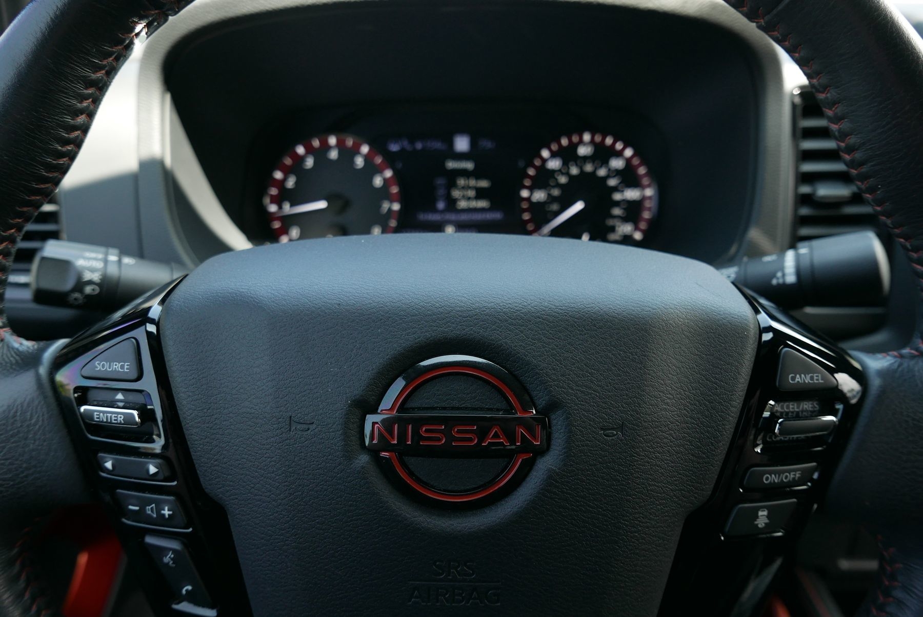 2022 Nissan Frontier PRO-X photo 14