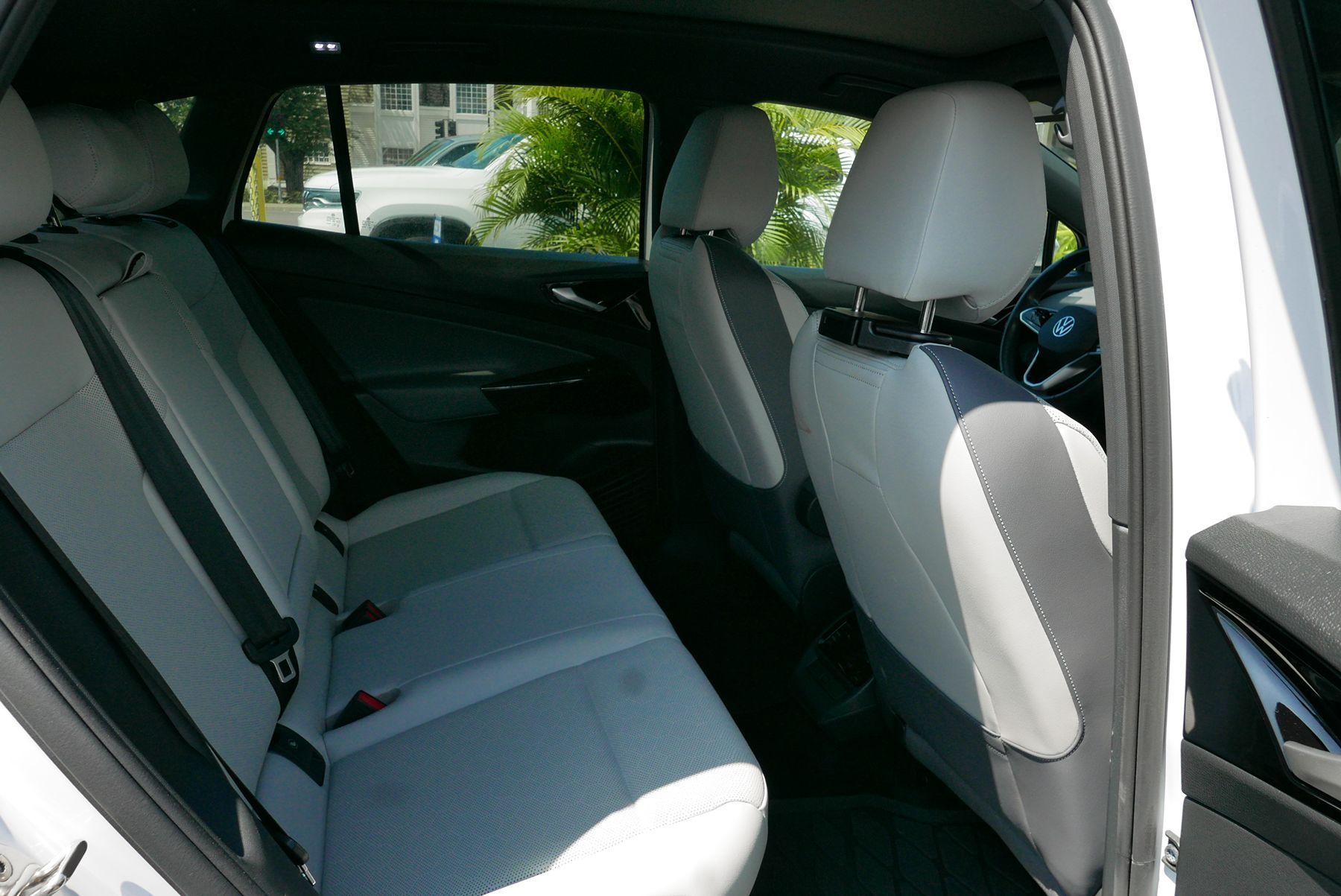 2022 Volkswagen ID.4 Pro S photo 14