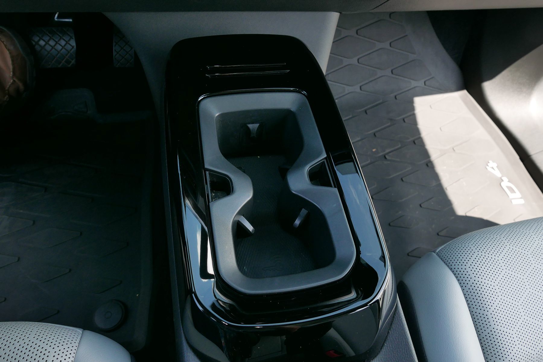 2022 Volkswagen ID.4 Pro S photo 20