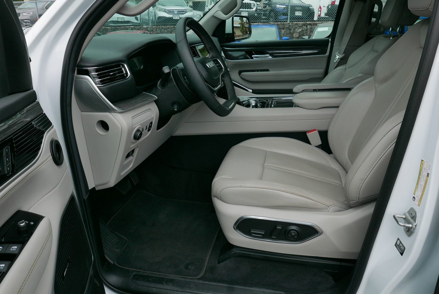 2022 Jeep Wagoneer Series II photo 7