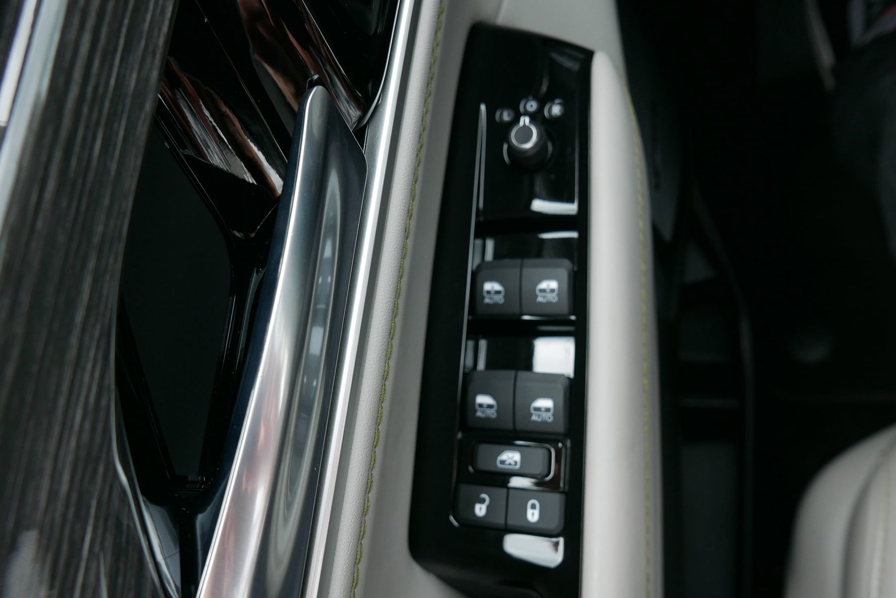 2022 Jeep Wagoneer Series II photo 12