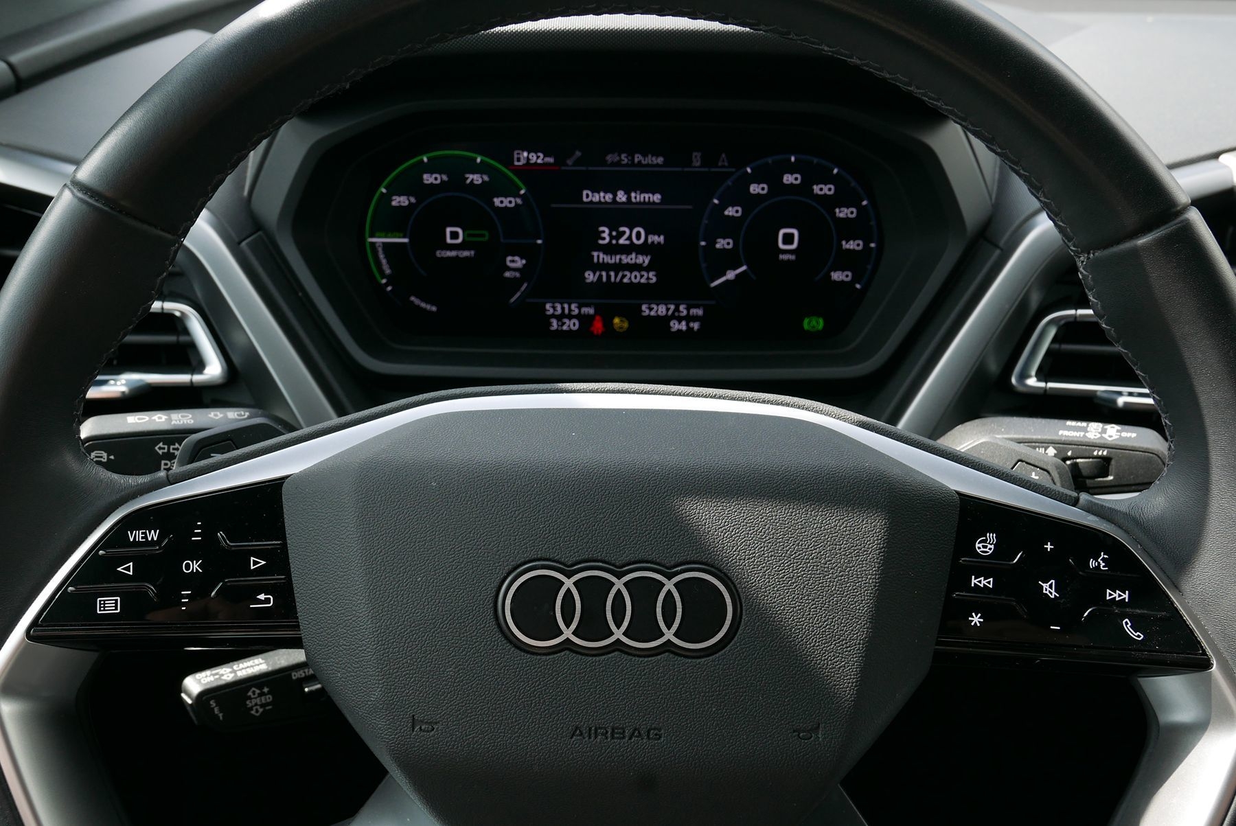 2023 Audi Q4 50 E-tron Premium Plus photo 16
