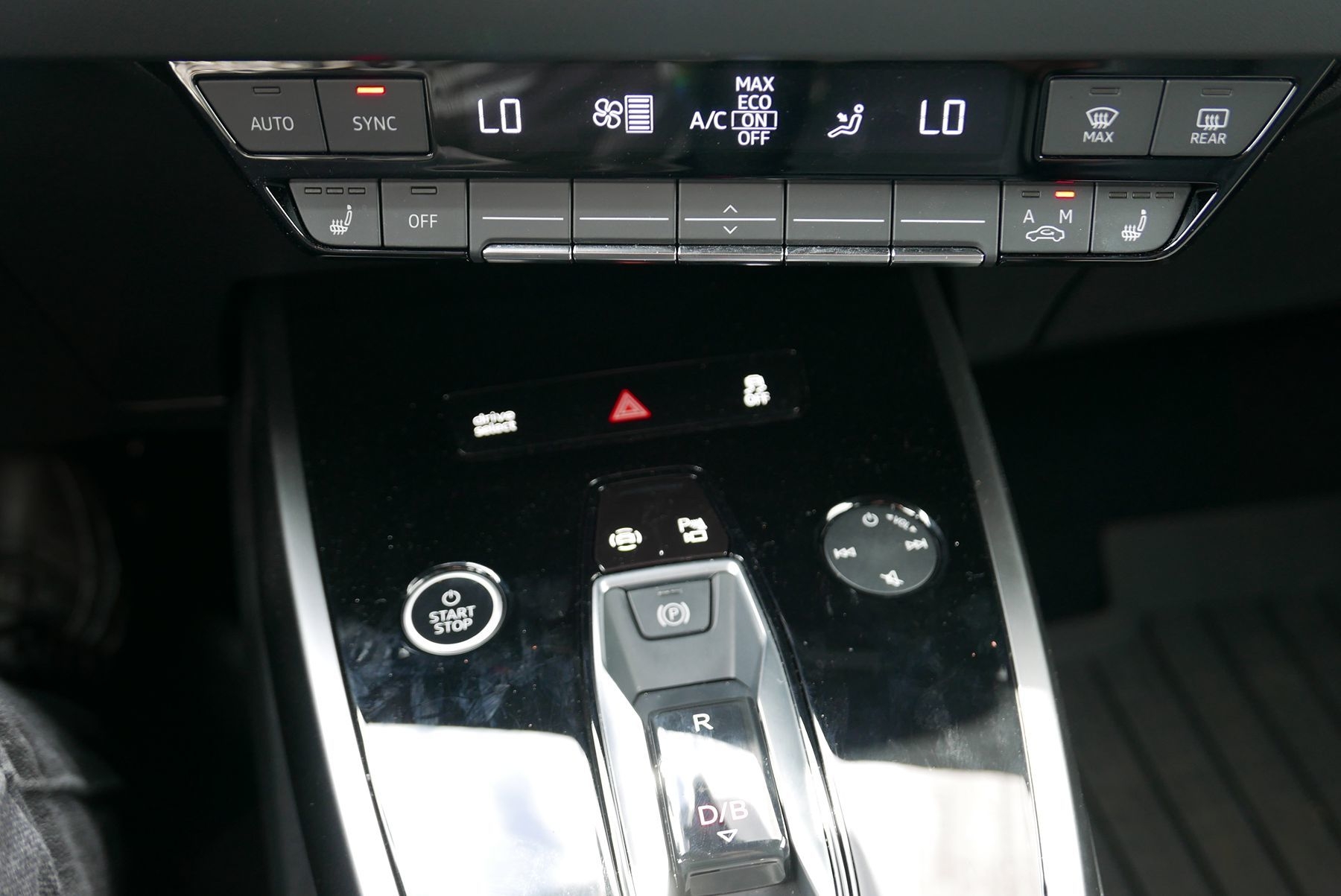 2023 Audi Q4 50 E-tron Premium Plus photo 23