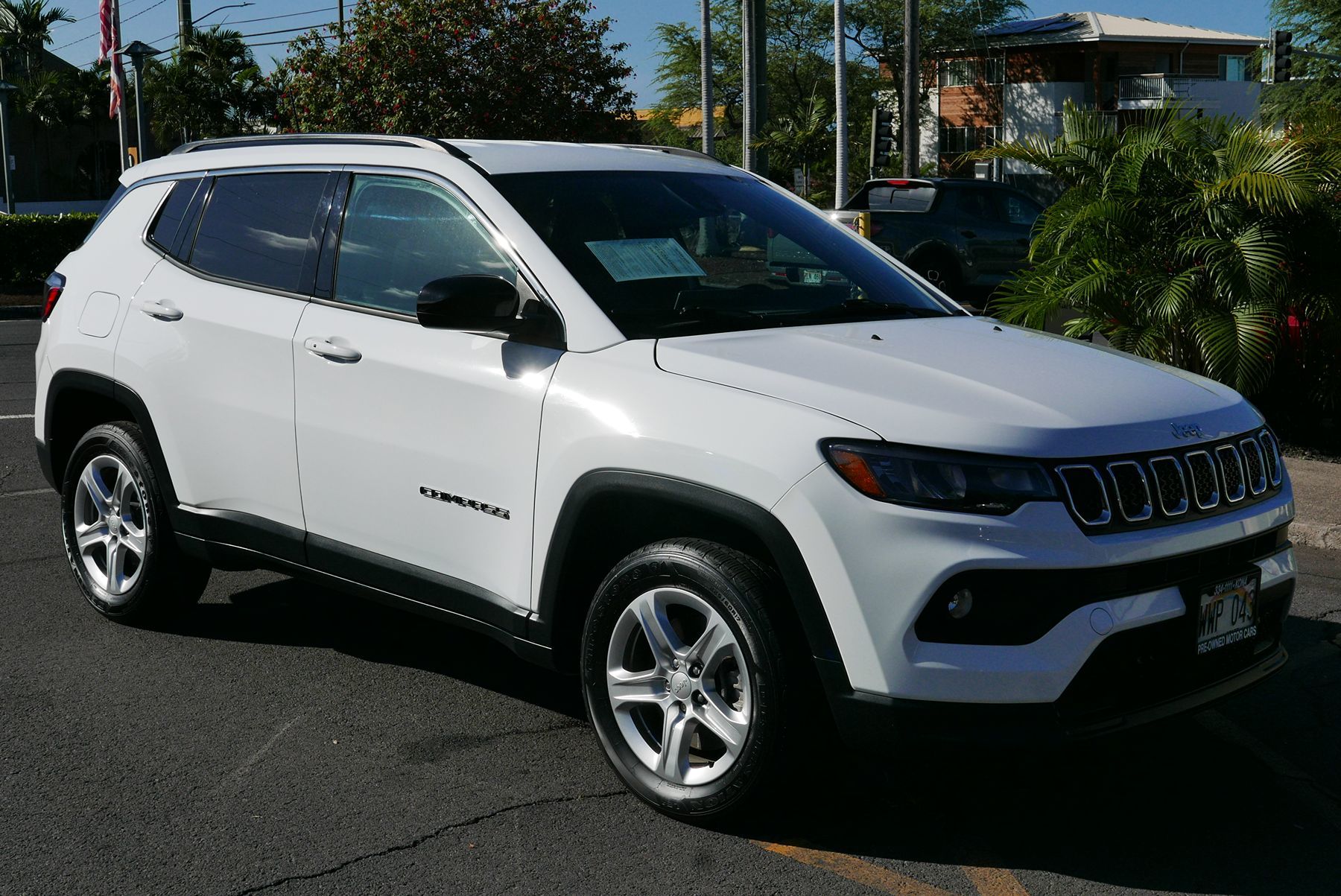2023 Jeep Compass Latitude photo 2