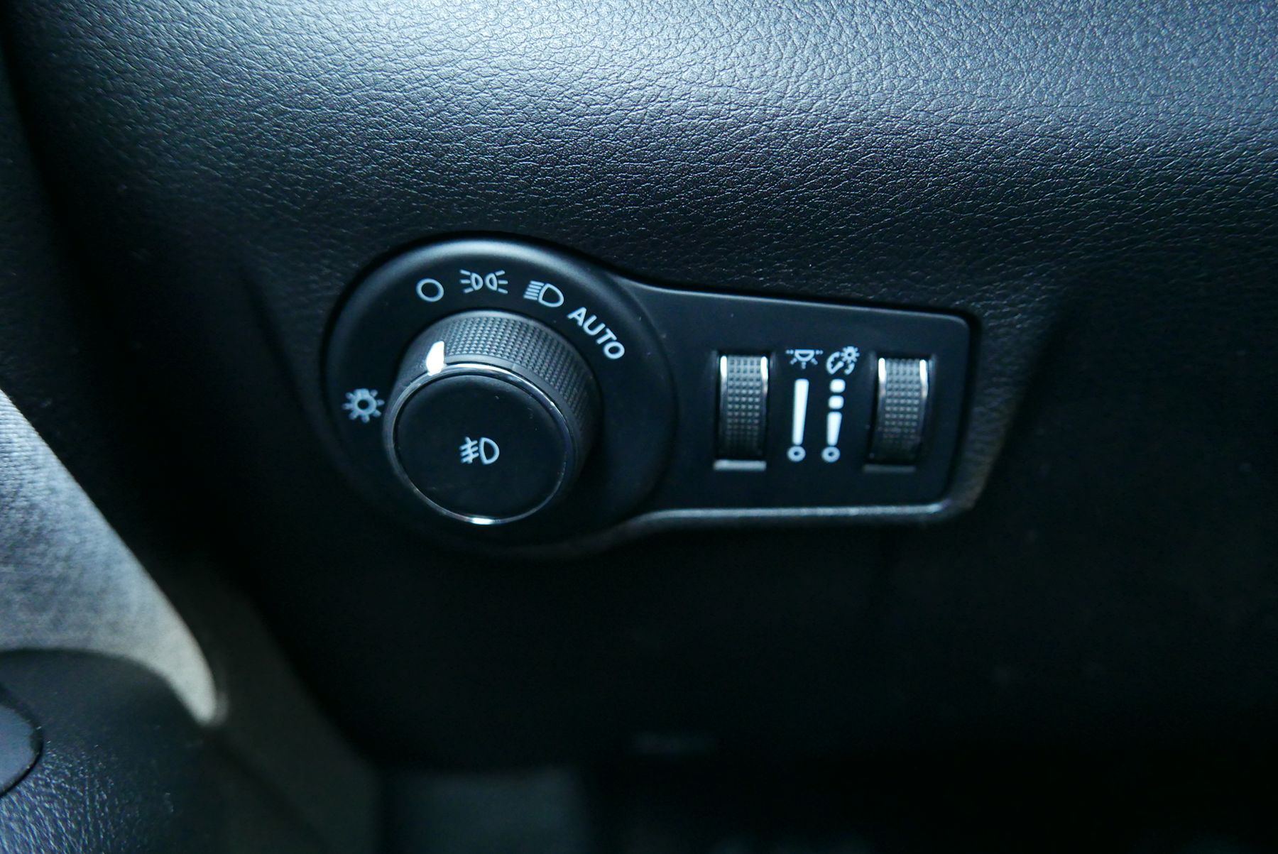 2023 Jeep Compass Latitude photo 15