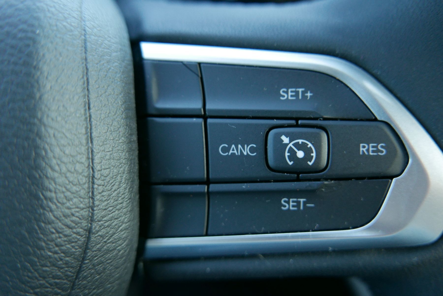 2023 Jeep Compass Latitude photo 17