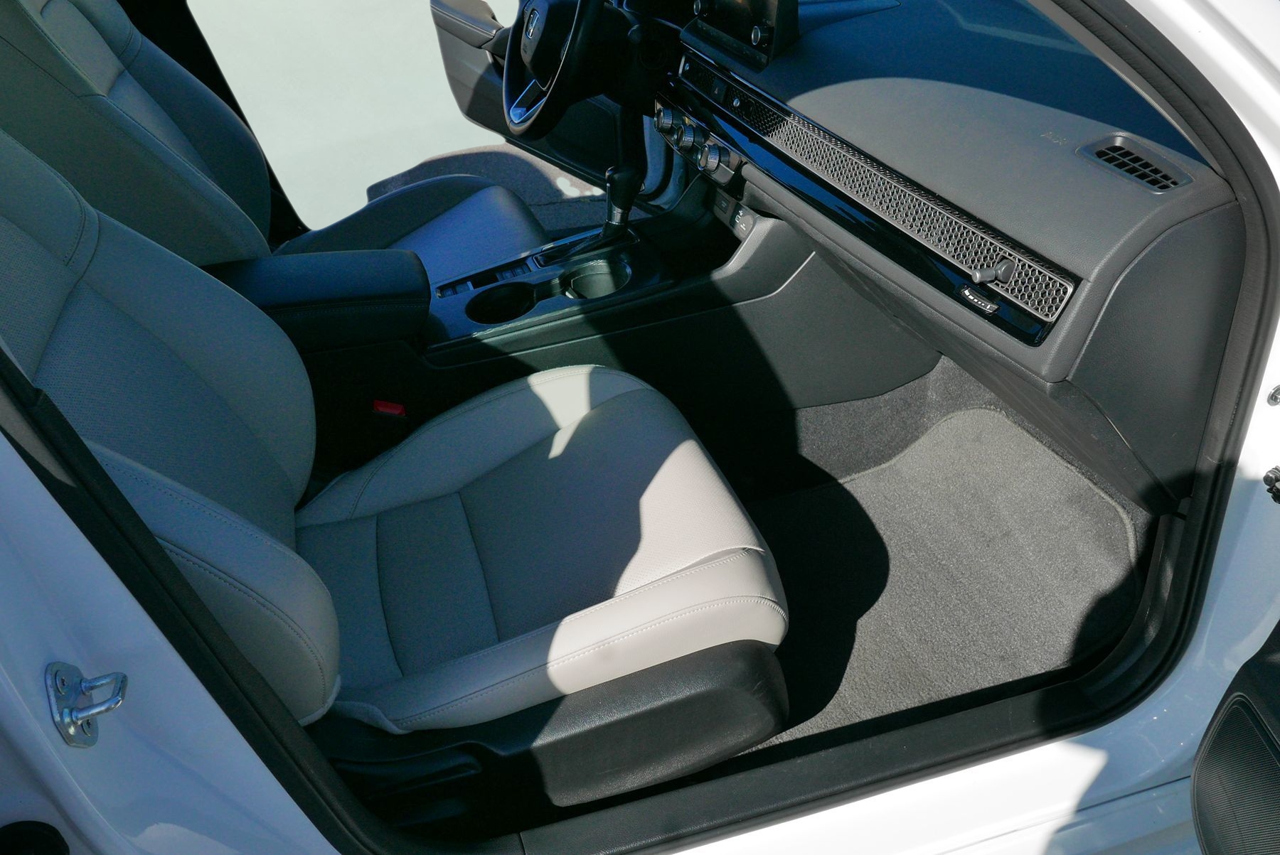 2023 Honda Civic Hatchback EX-L photo 11