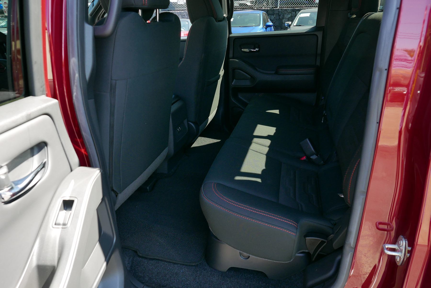 2025 Nissan Frontier PRO-X photo 10