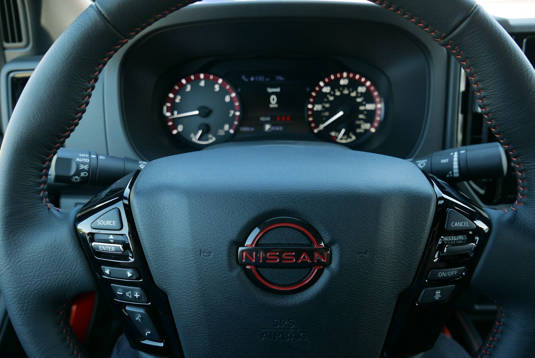2025 Nissan Frontier PRO-X photo 14