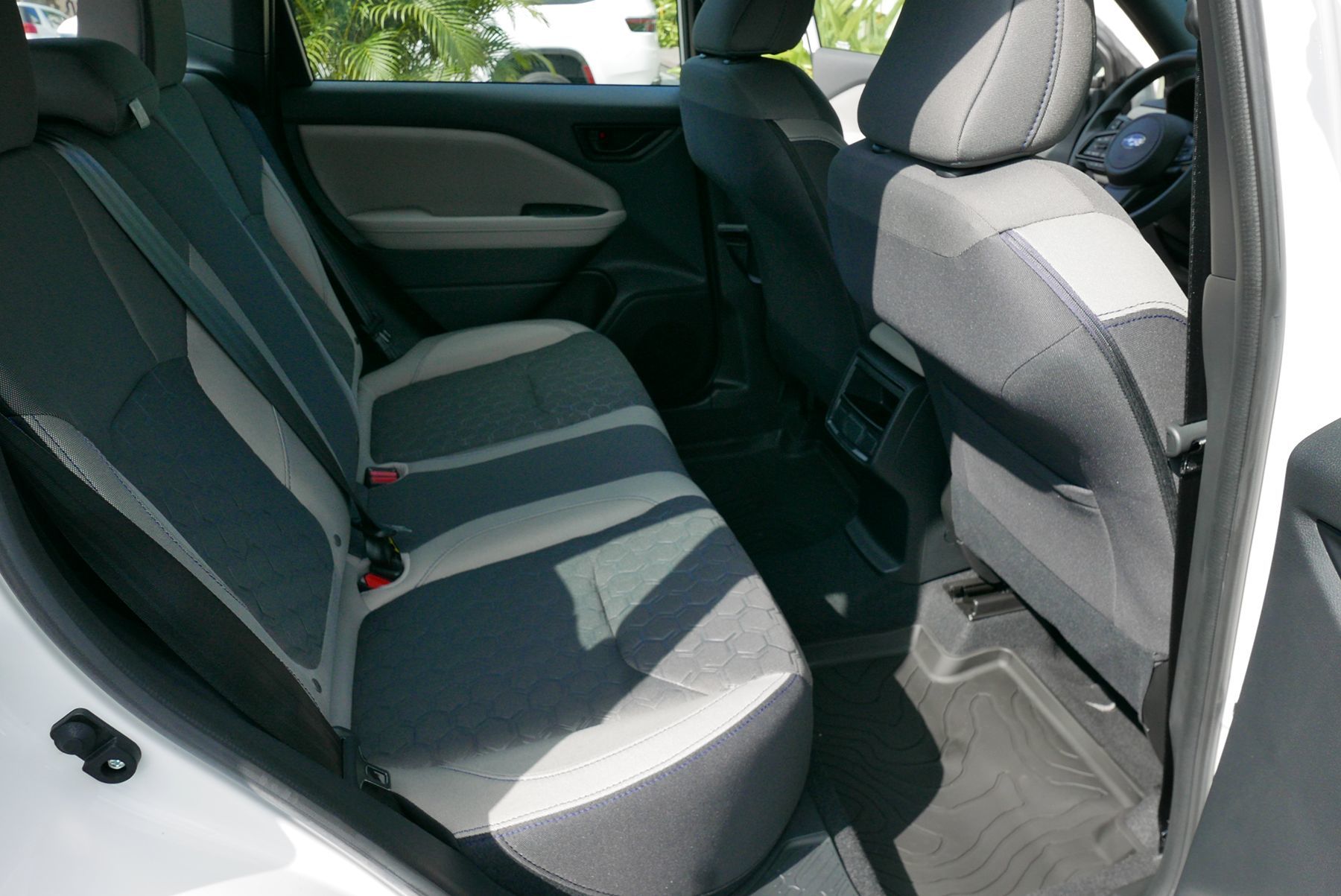 2025 Subaru Forester Base photo 12