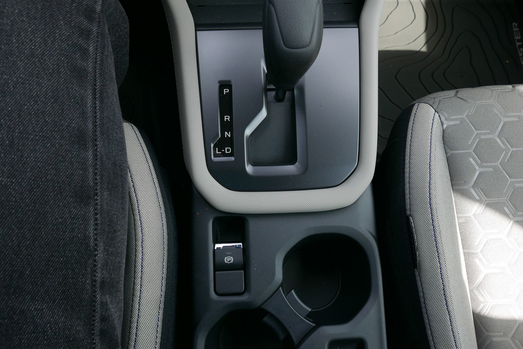 2025 Subaru Forester Base photo 22