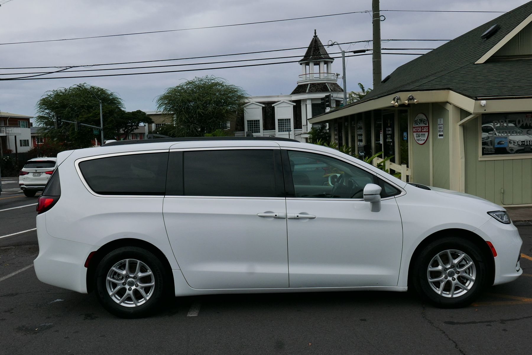 2022 Chrysler Pacifica Touring L photo 4