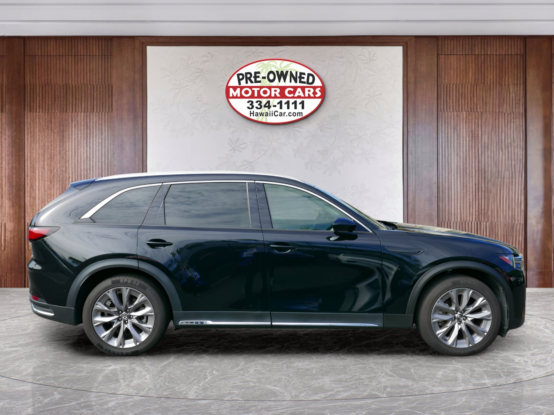 View vehicle photo 4