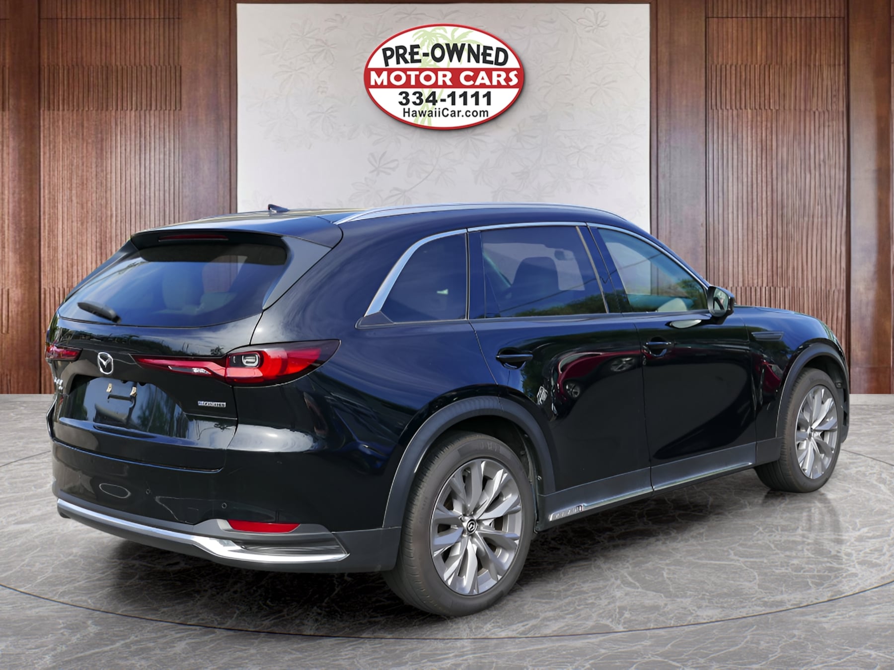 View vehicle photo 5