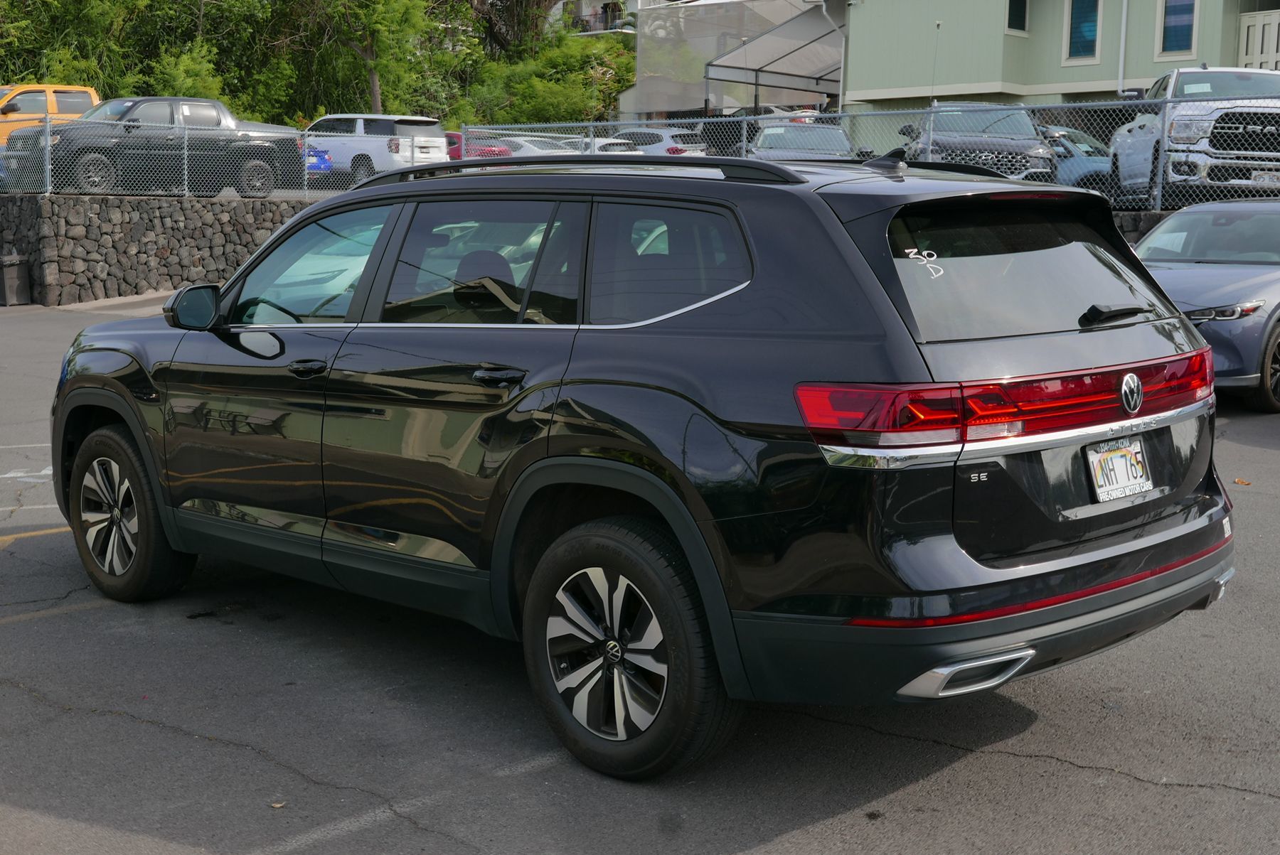 View vehicle photo 7