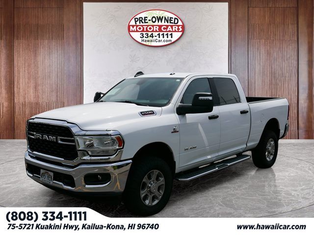 Bright White Clearcoat 2024 RAM 2500 Big Horn Crew Cab 4WD Pickup Truck Four-Wheel Drive Automatic