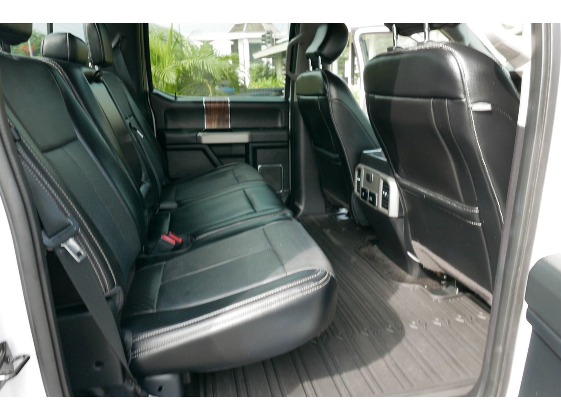 Ford F-150 photo 5