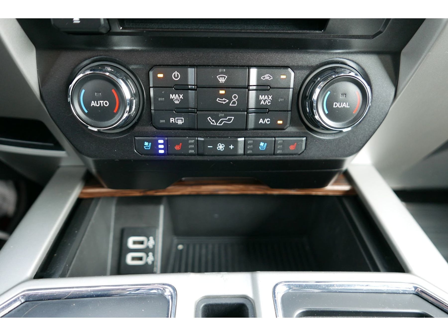 Ford F-150 photo 16
