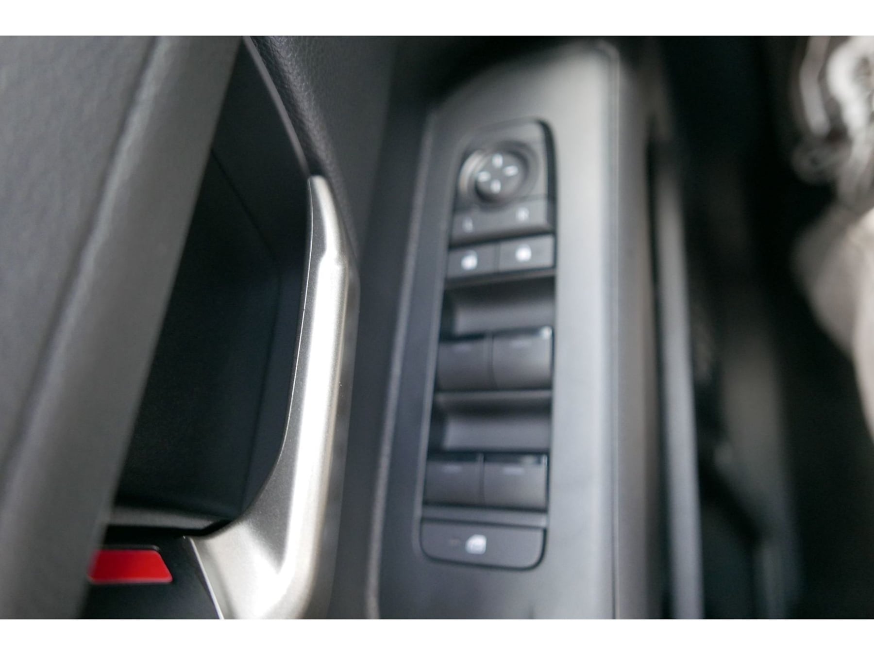 Toyota Tacoma photo 8