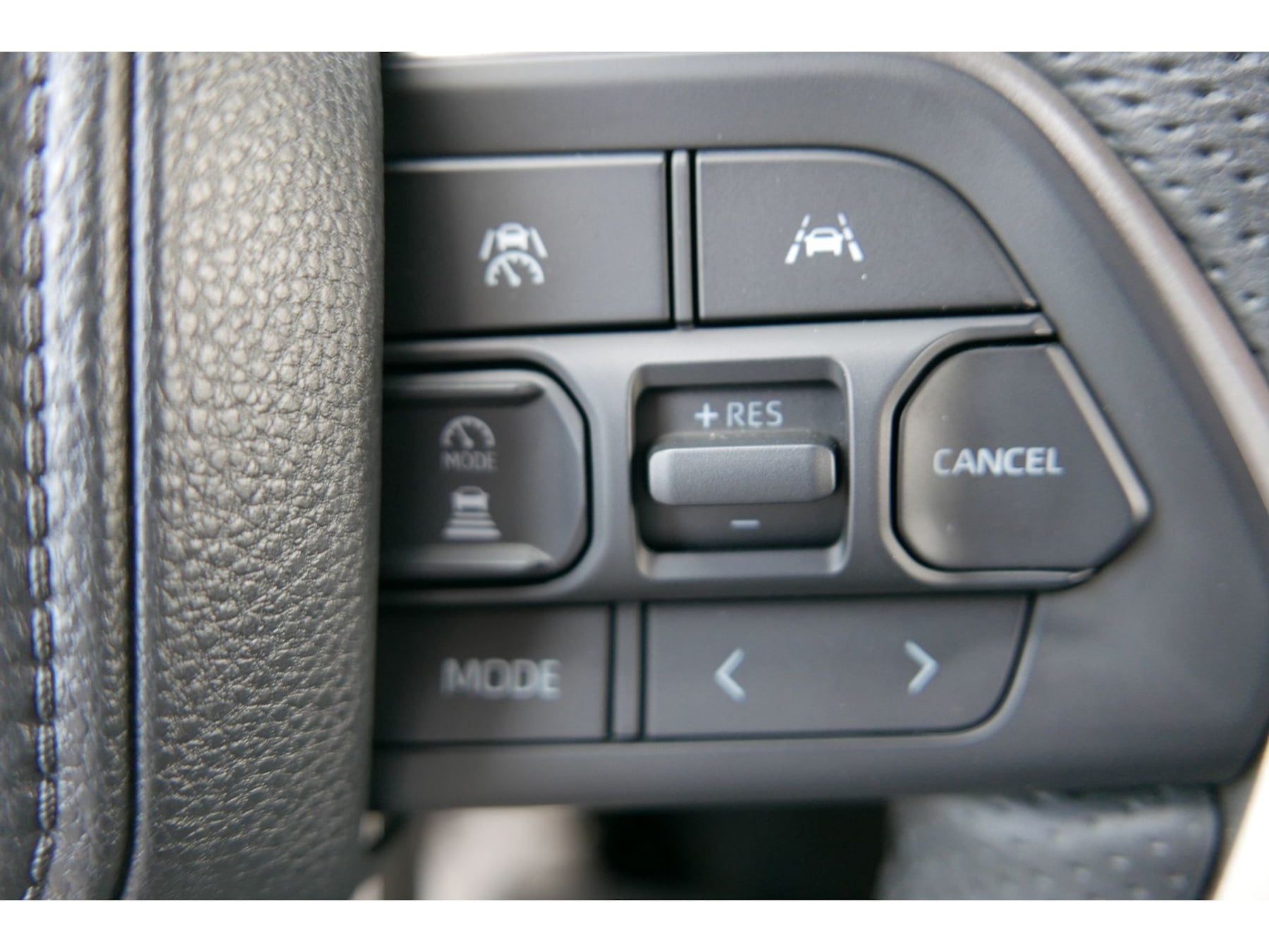 Toyota Tacoma photo 11
