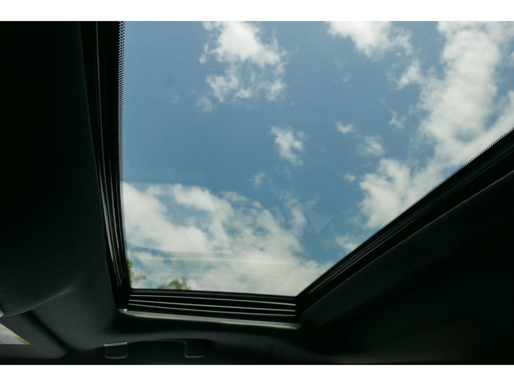 Toyota Tacoma photo 19
