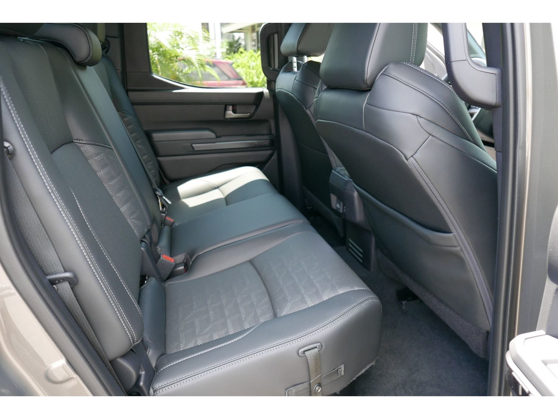 Toyota Tacoma photo 5