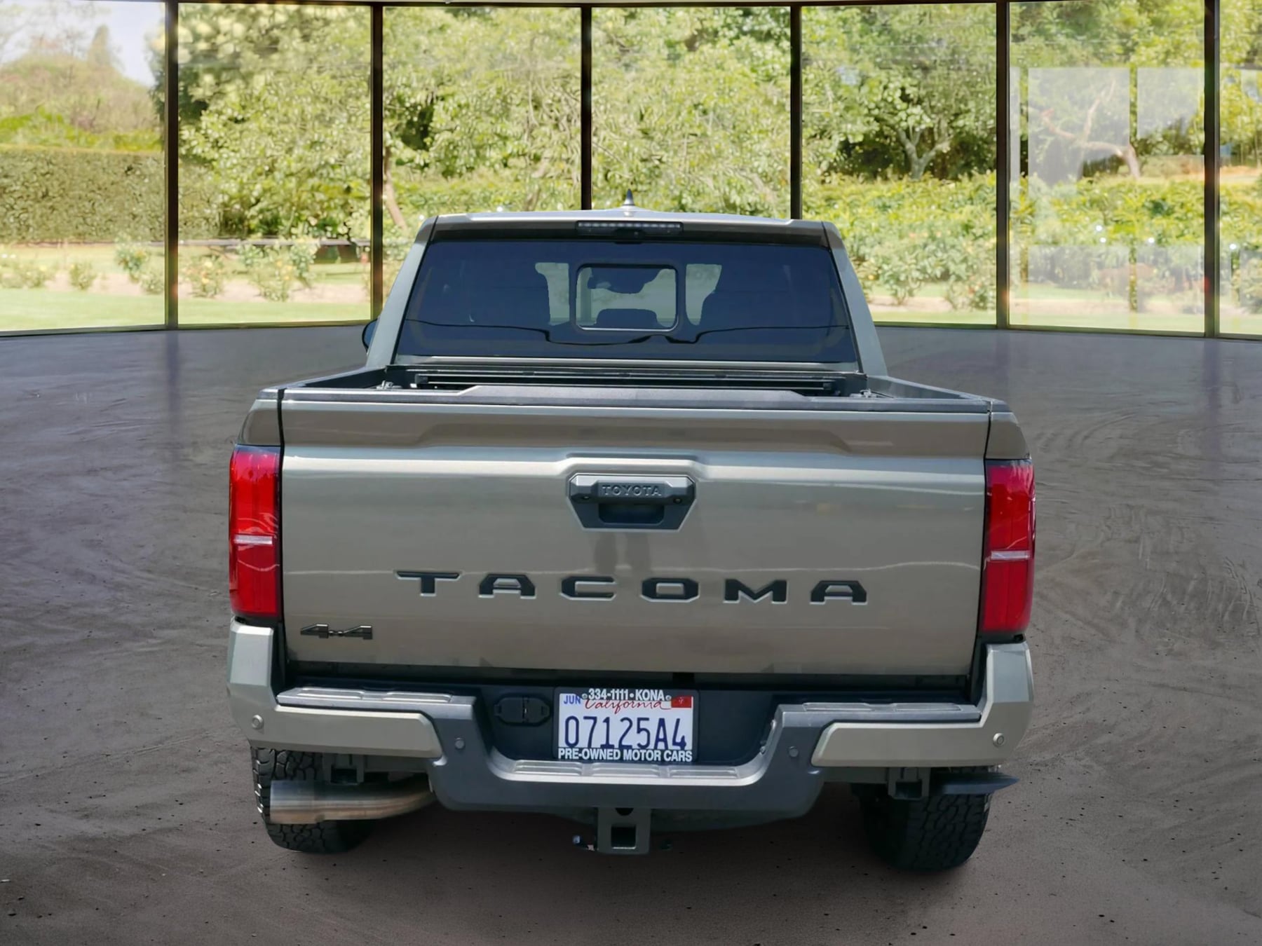 Toyota Tacoma photo 25