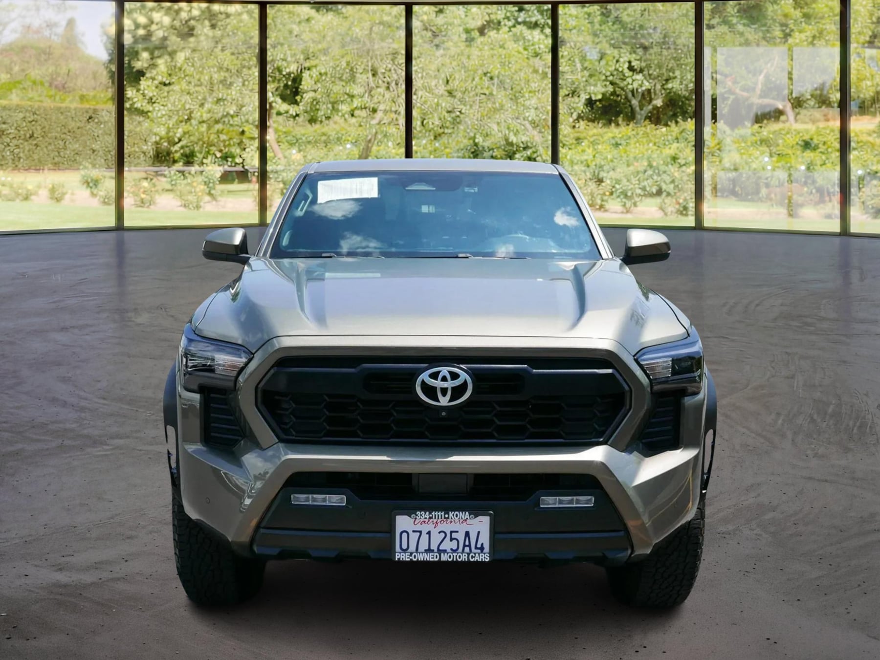 Toyota Tacoma photo 21
