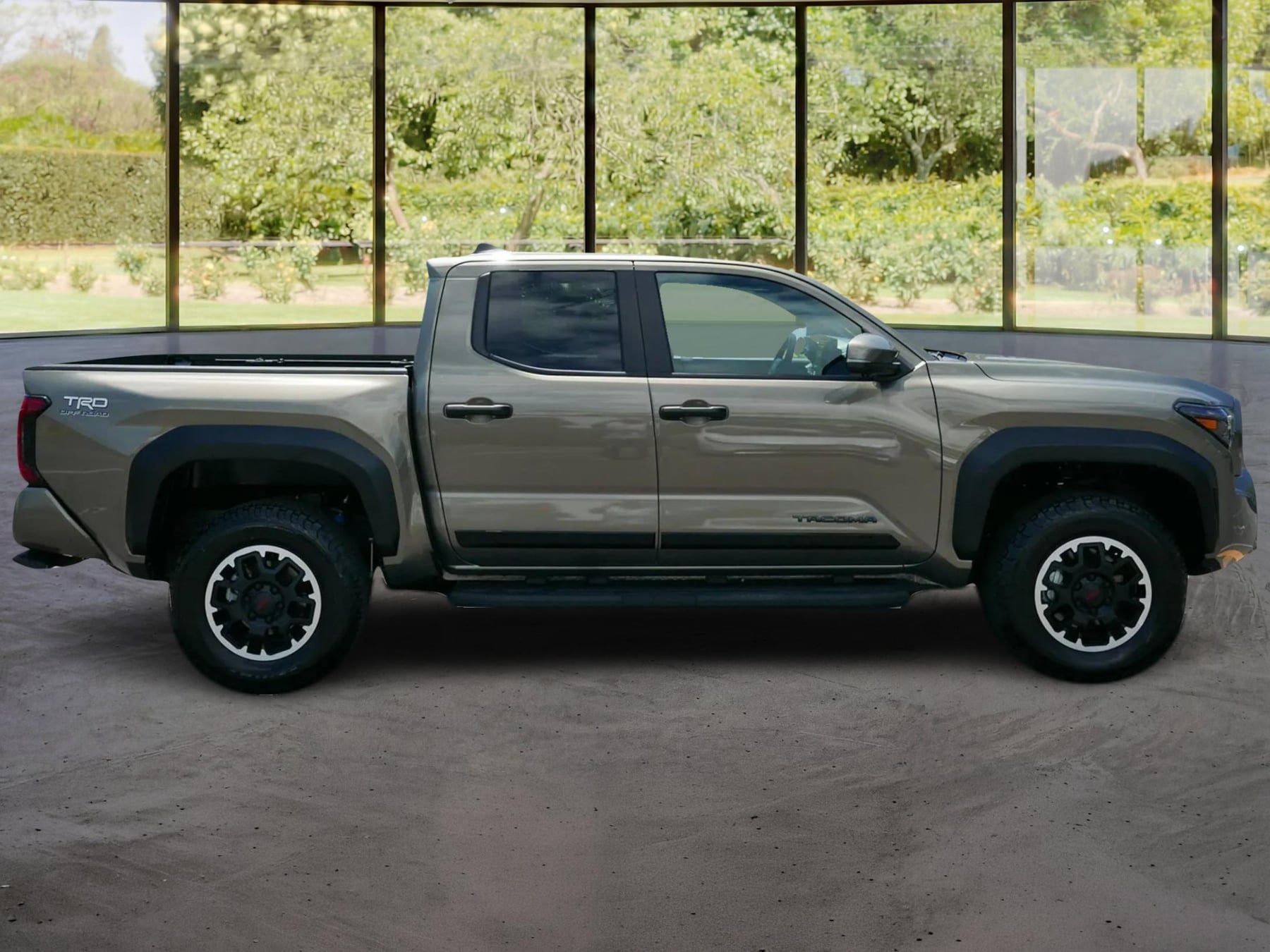 Toyota Tacoma photo 23