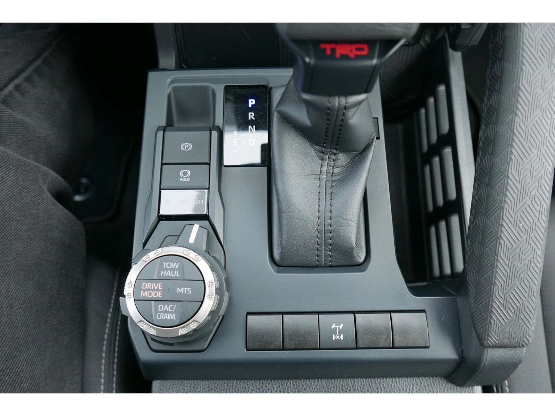 Toyota Tacoma photo 16