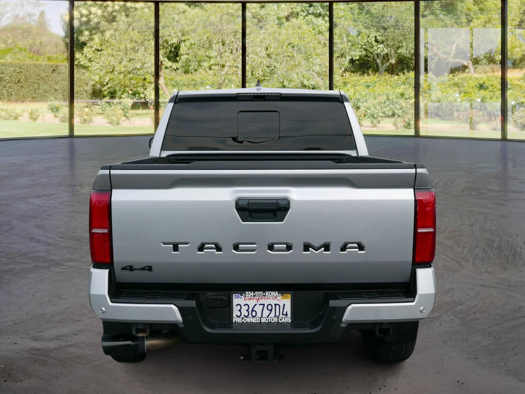 Toyota Tacoma photo 23