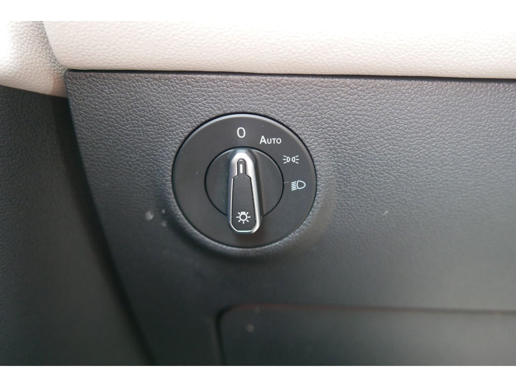 Volkswagen Taos photo 10