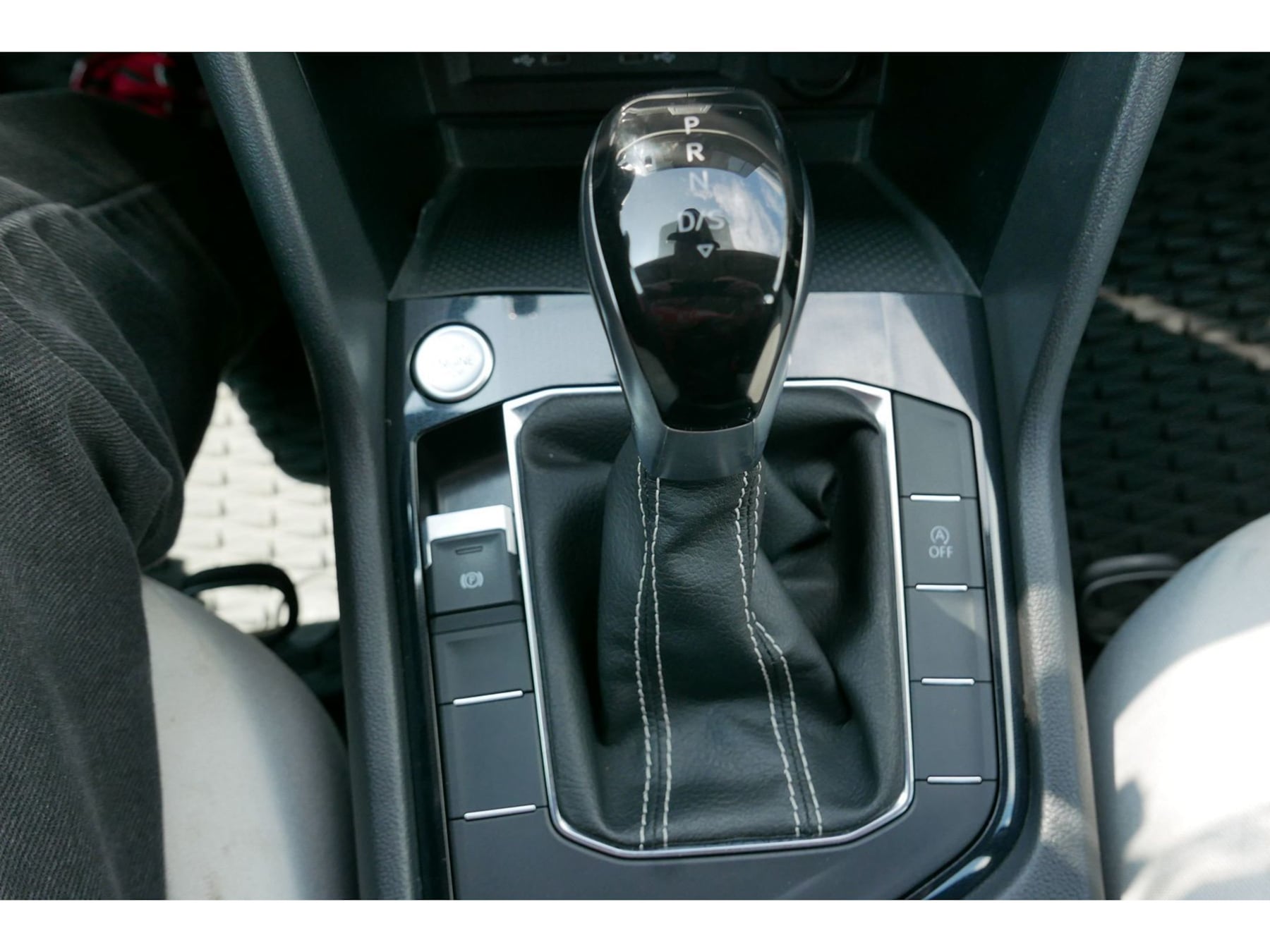 Volkswagen Taos photo 17