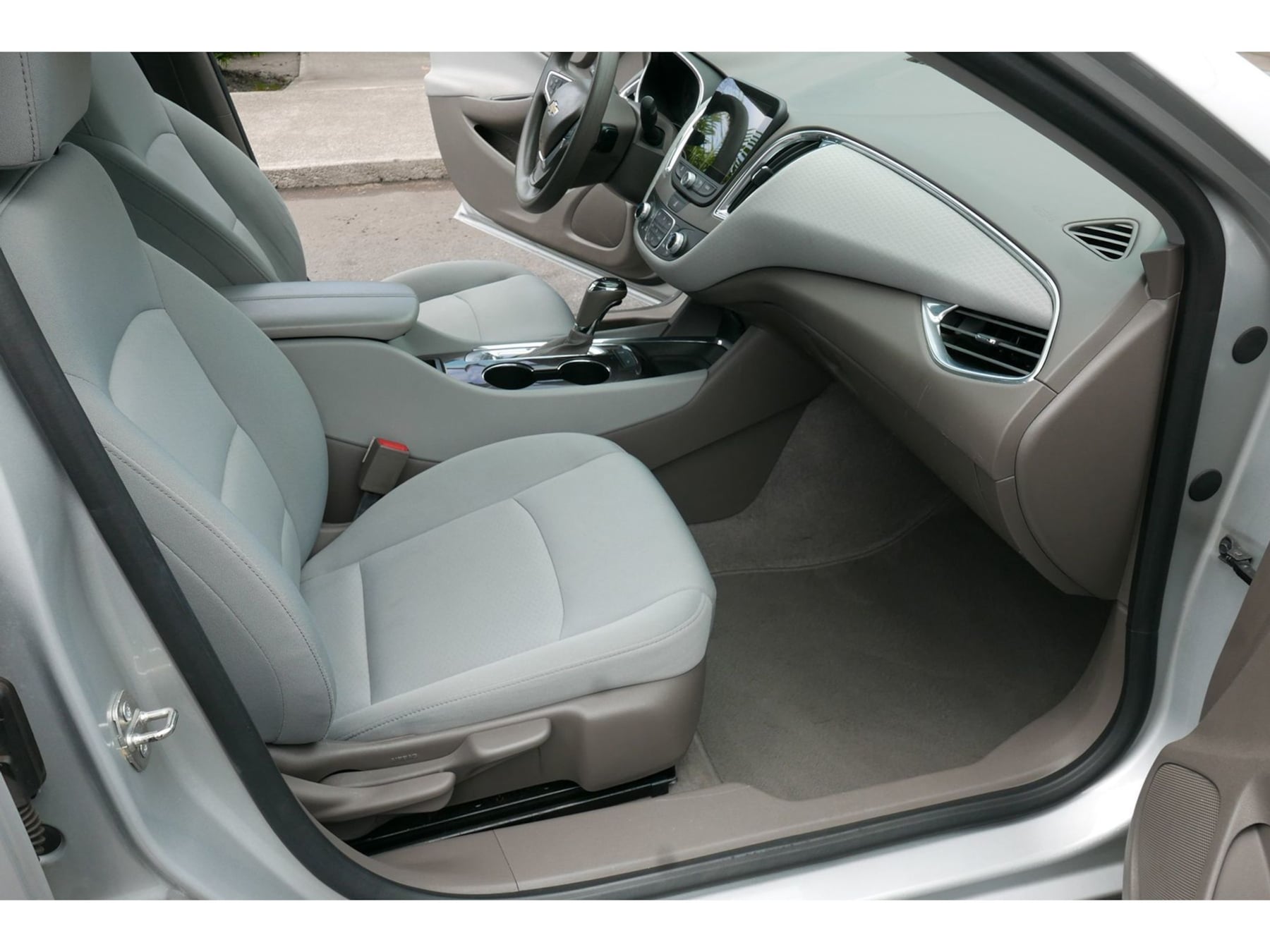 Chevrolet Malibu photo 11