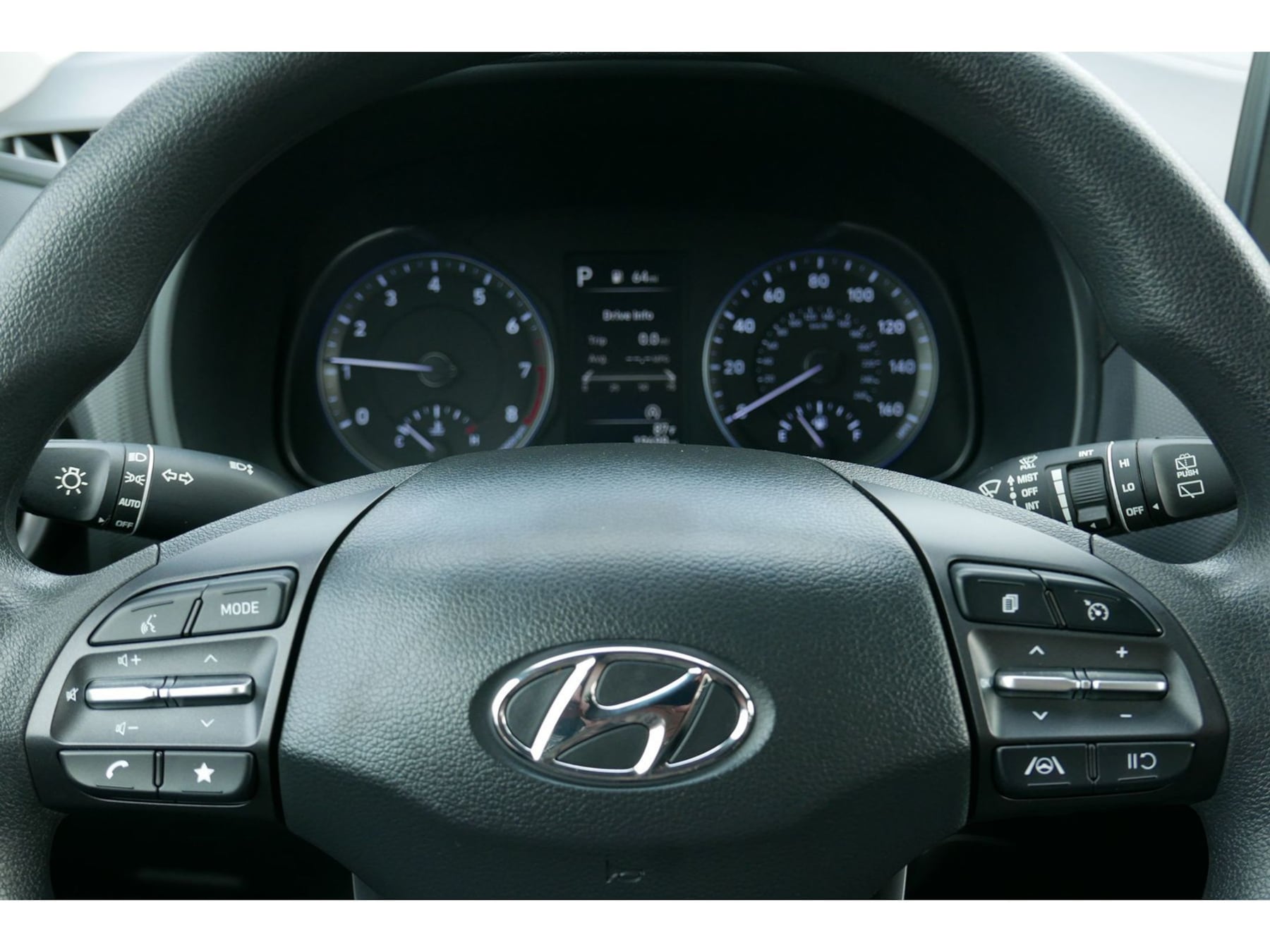 Hyundai Kona photo 8