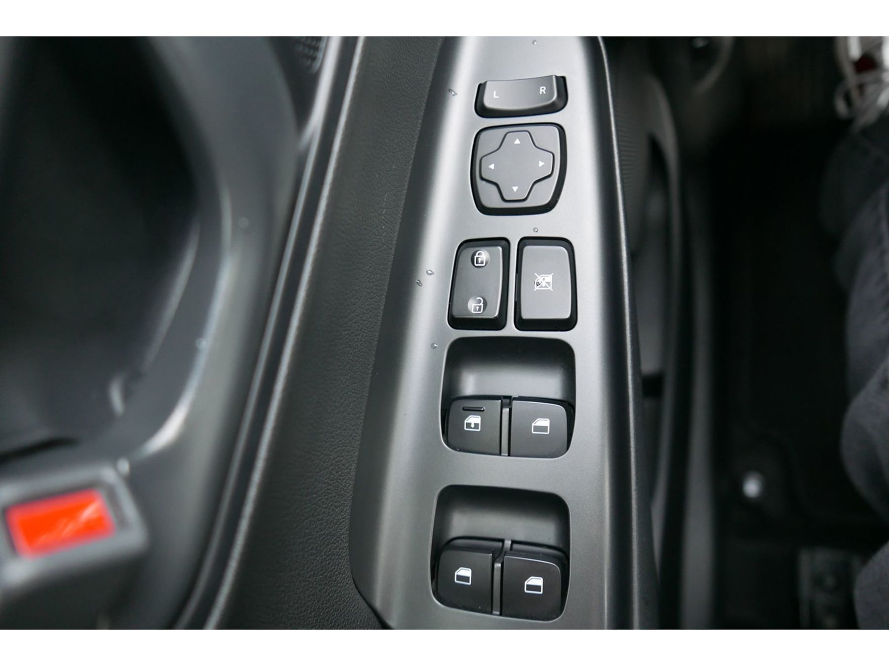 Hyundai Kona photo 9