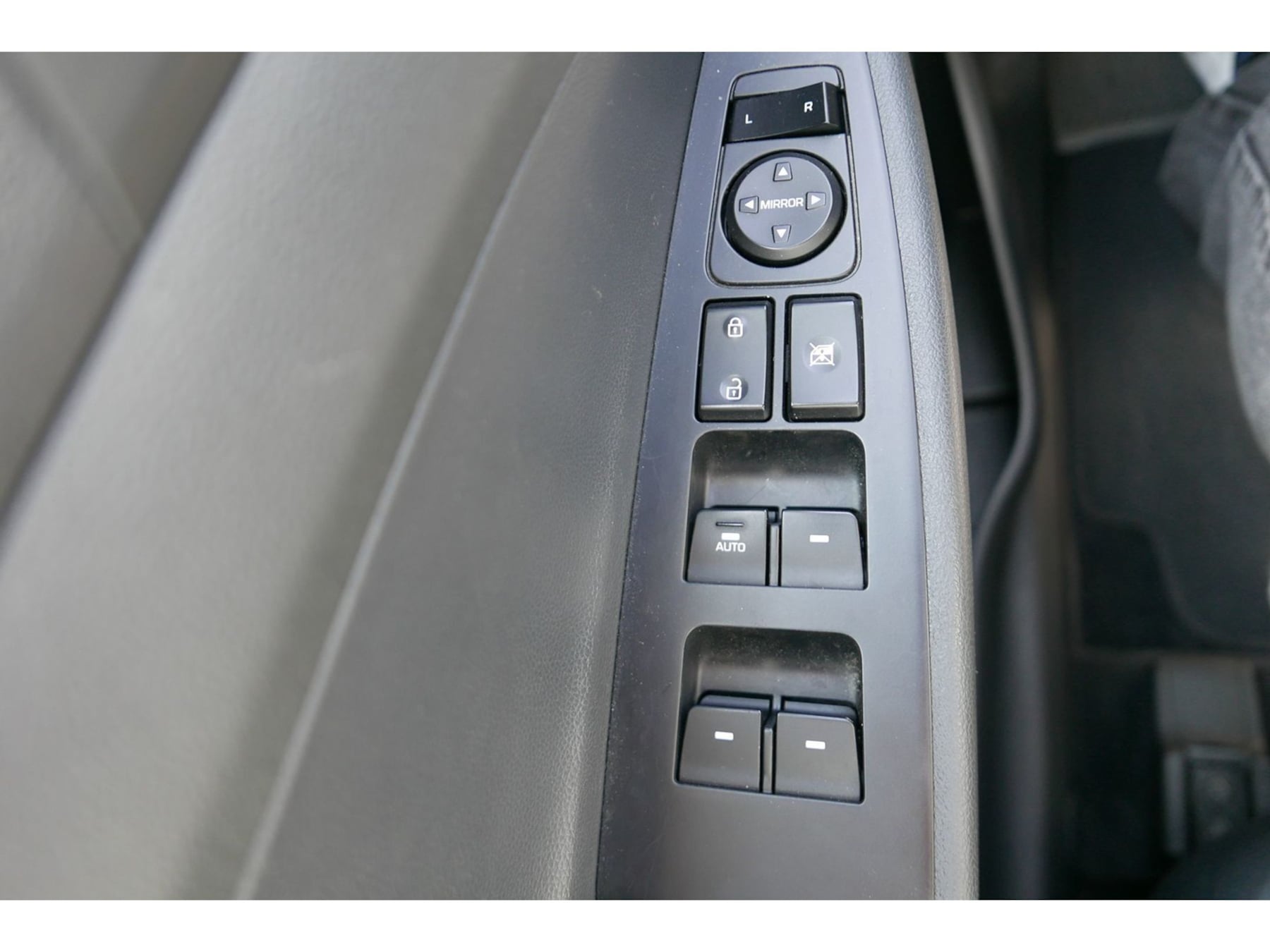 Photo 9 of this Hyundai Tucson