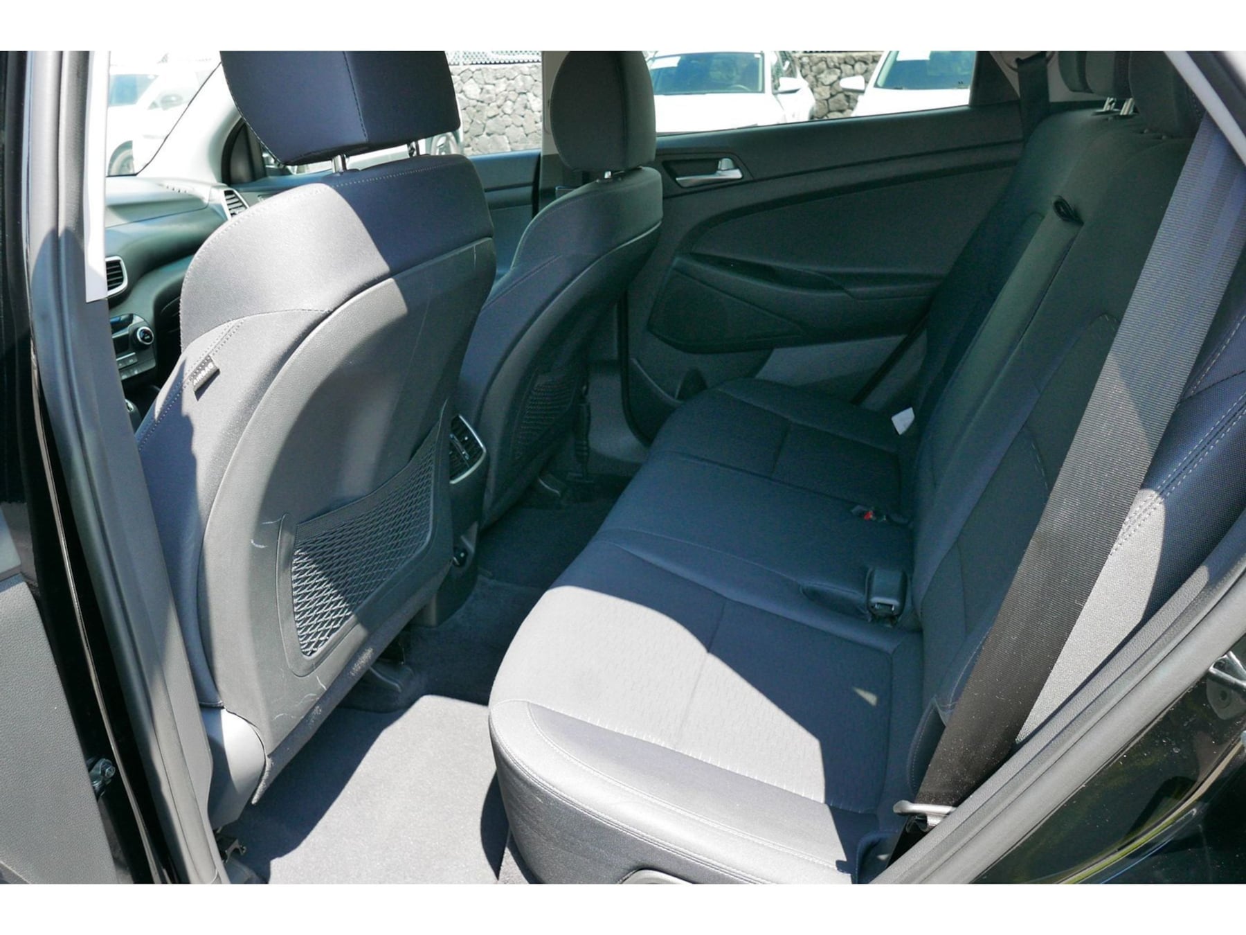 Photo 3 of this Hyundai Tucson